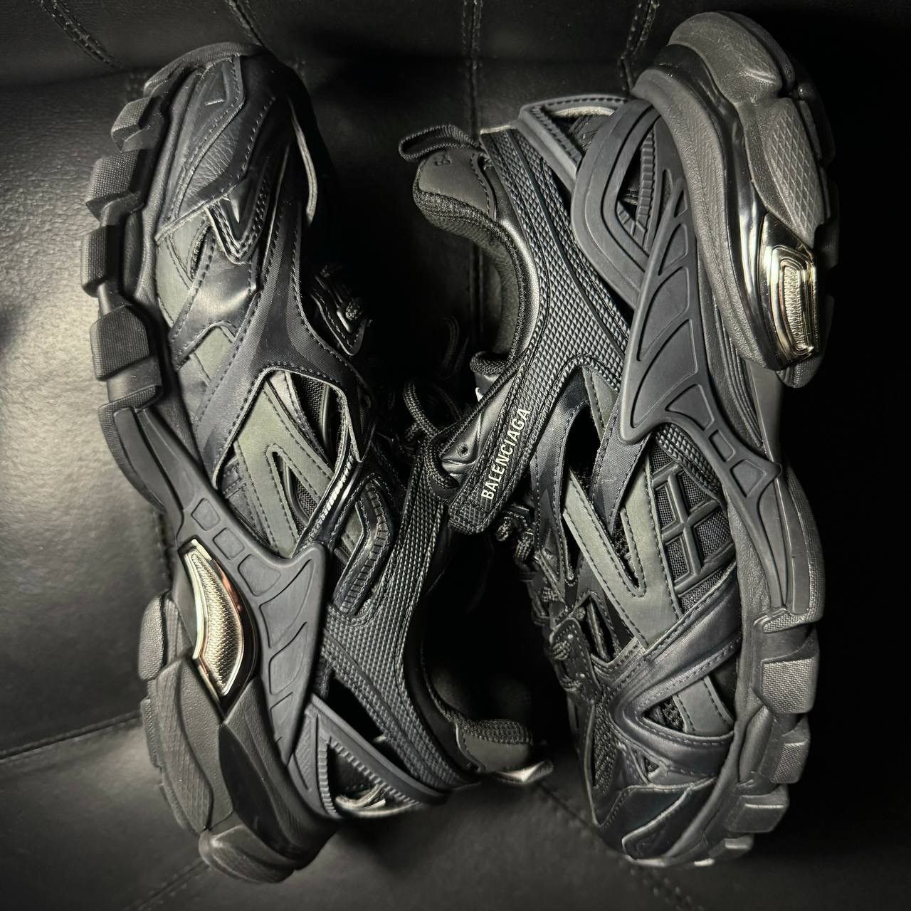 Balenciaga balenciaga track 2 black Size US 7 / EU 40 - 4 Thumbnail