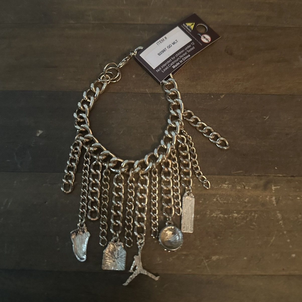 Chocolate Chocolate Brooklyn Nets gold tone charm bracelet Size ONE SIZE - 5 Thumbnail
