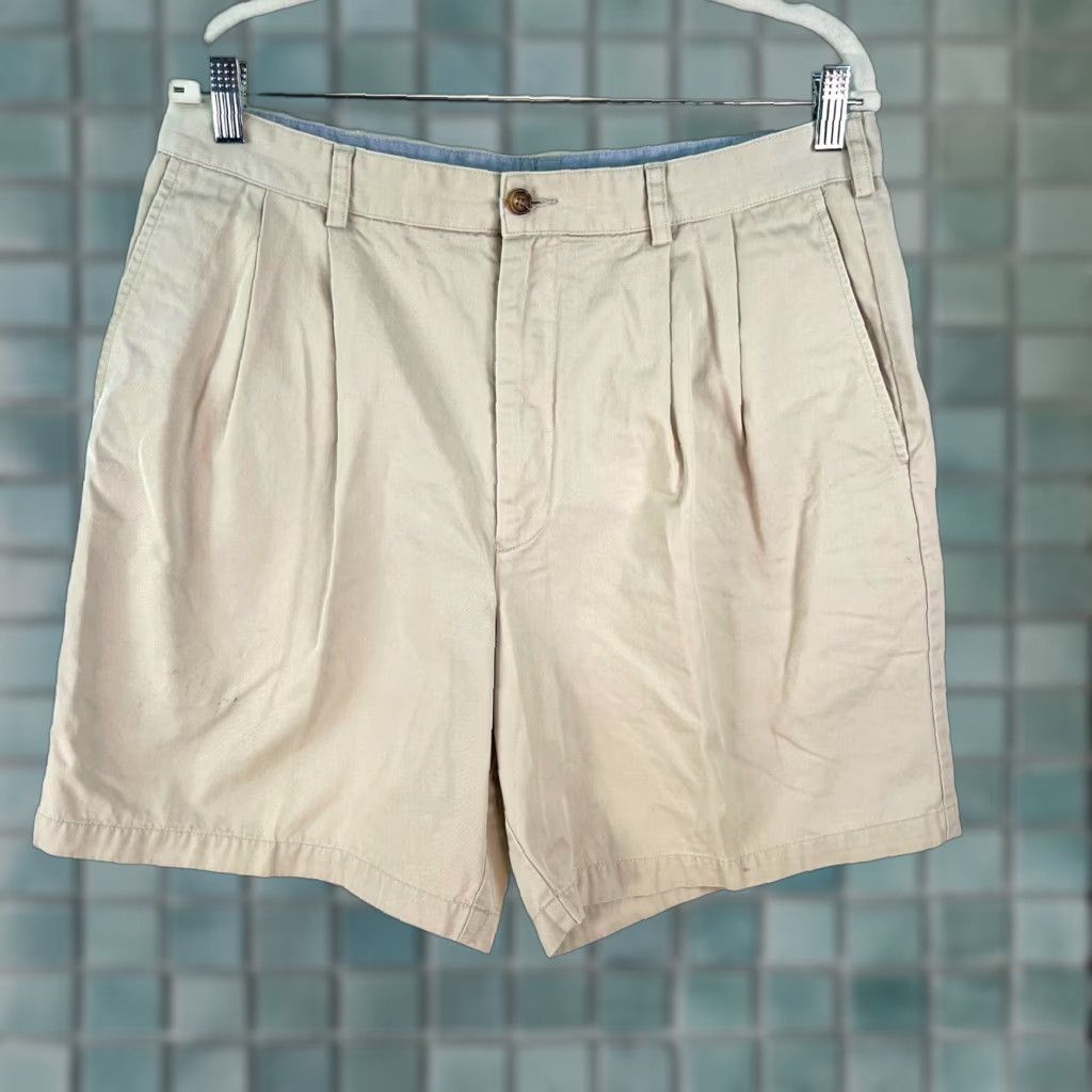 Tommy Hilfiger Tommy Hilfiger Golf Pleated Casual Mens Shorts Beige Size 36 Size US 36 / EU 52 - 1 Thumbnail