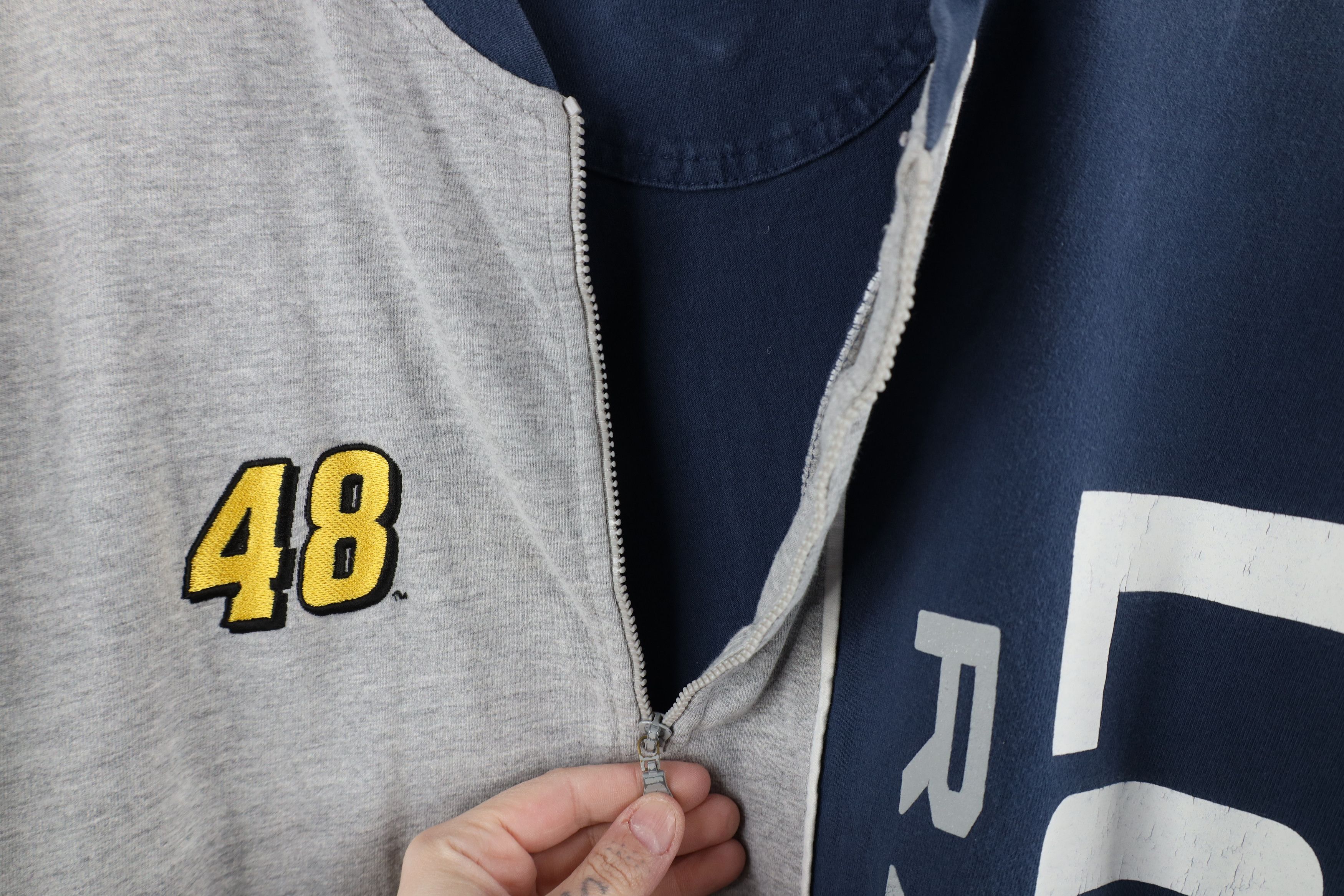 Vintage Vintage NASCAR Jimmie Johnson Lowes Racing Team Zip T-Shirt Size US XXL / EU 58 / 5 - 7 Thumbnail