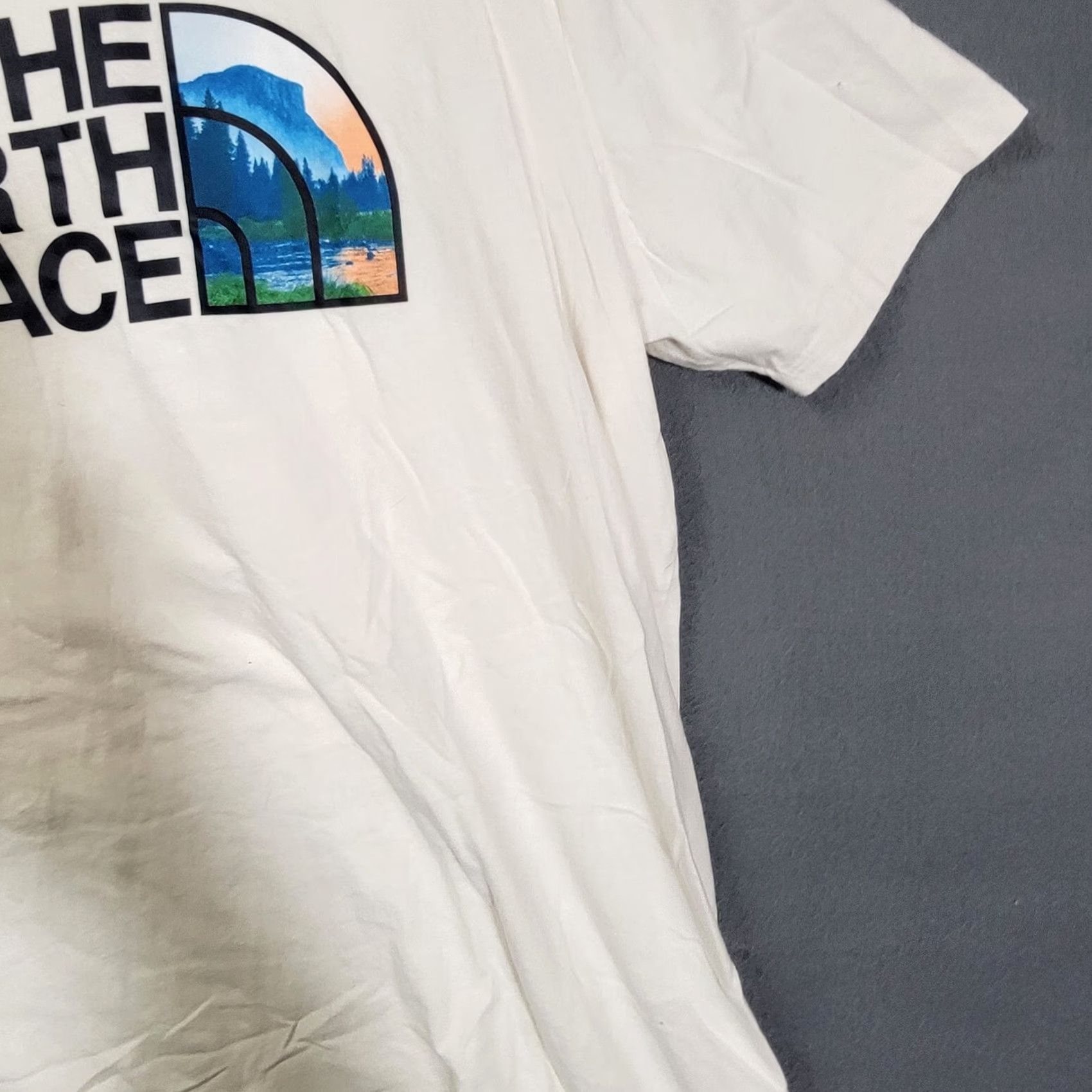 The North Face The North Face Shirt Mens XL White Nature Lightweight Outdoors T-Shirt Casual Size US XL / EU 56 / 4 - 4 Thumbnail