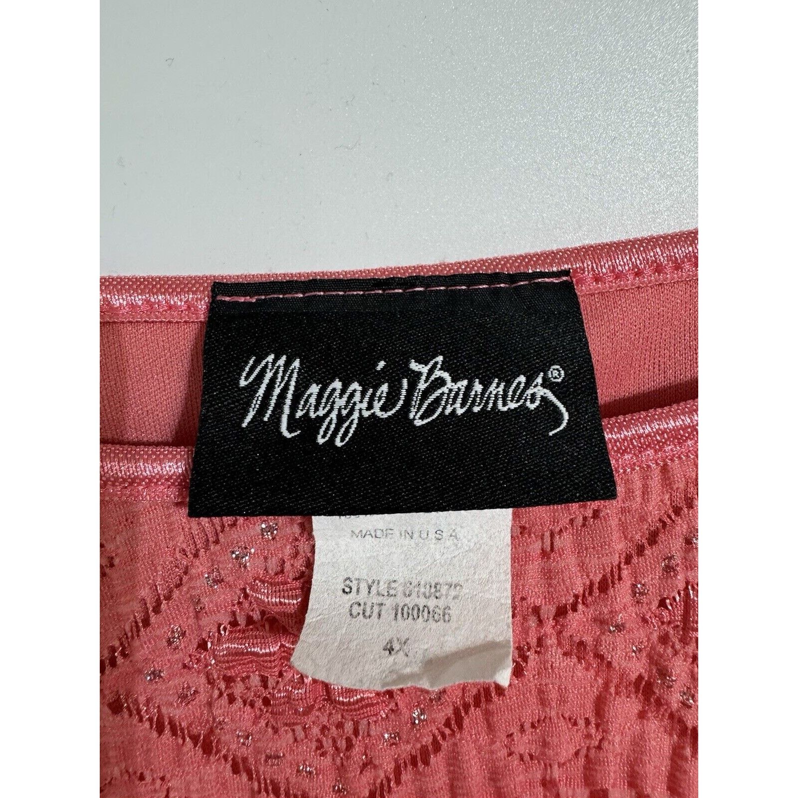 Other Vintage Top Womens Plus 4X Coral Lined Metallic Threads Size 4XL / US 24-26 - 2 Thumbnail