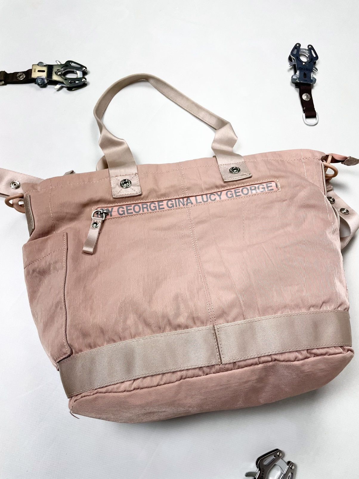 Japanese Brand George Gina & Lucy Little Styler Pink Alyx Carabiner Bag GGL Size ONE SIZE - 8 Thumbnail