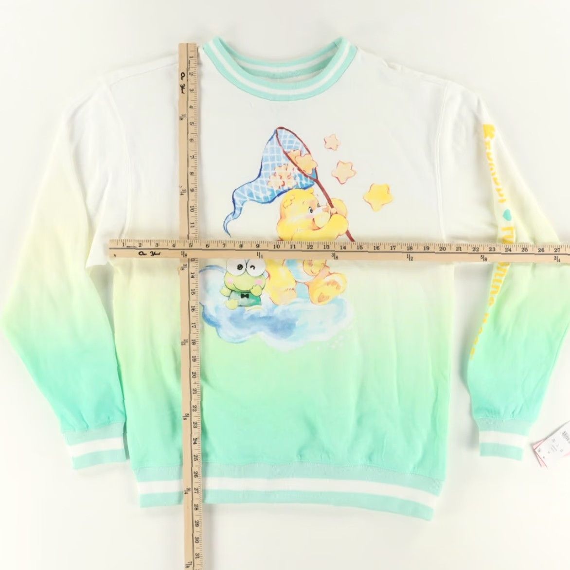 Vintage Hello Kitty x Care Bears Sweatshirt Unisex M Green Fleece All Over Print Size US M / EU 48-50 / 2 - 3 Thumbnail