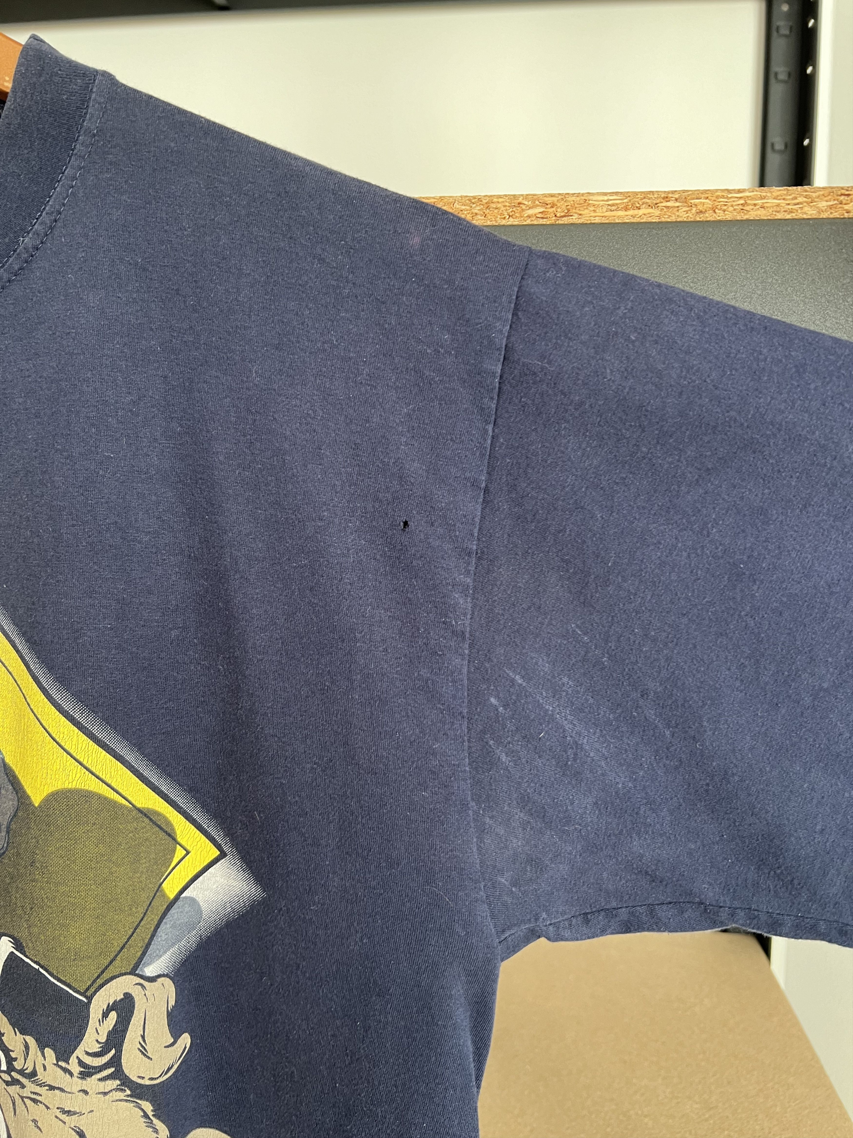 Vintage Vintage 90s Georgetown Hoyas University Nutmeg Navy T-shirt Size US M / EU 48-50 / 2 - 13 Thumbnail