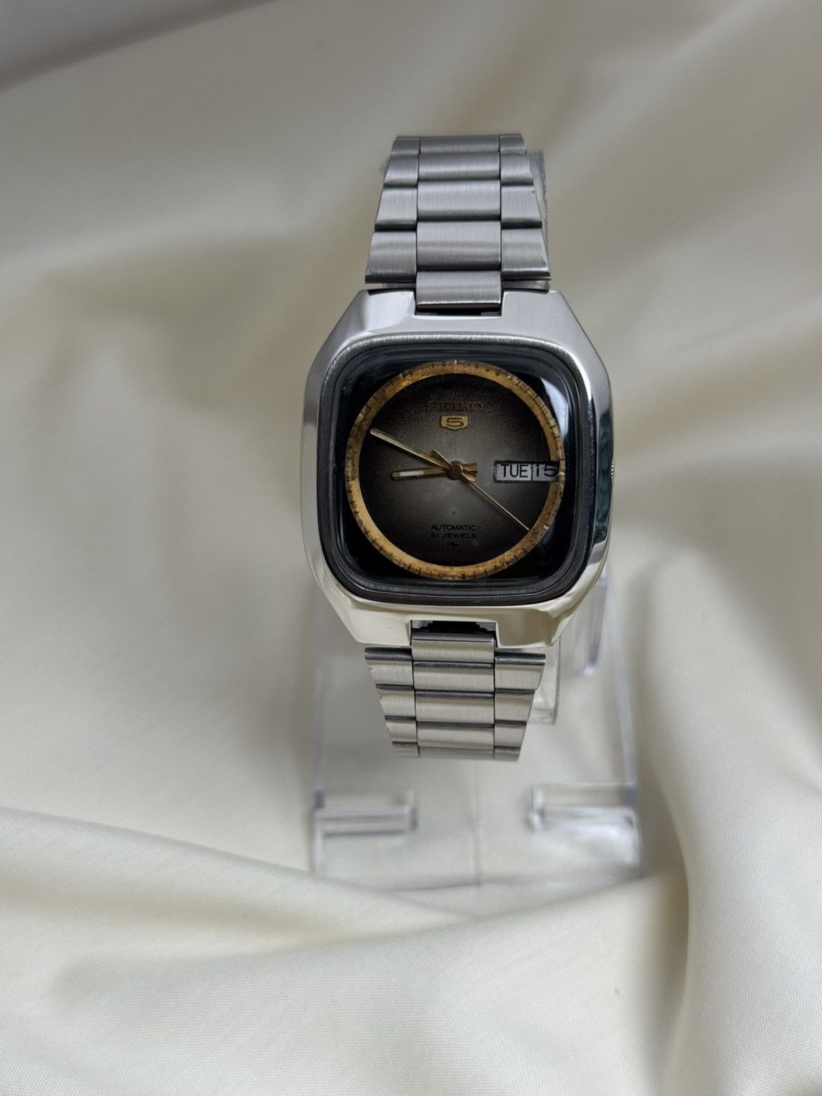 Seiko Seiko 5 TV Case Vintage Watch 7019|Day/Date watch japan made Size 36 - 21 Thumbnail