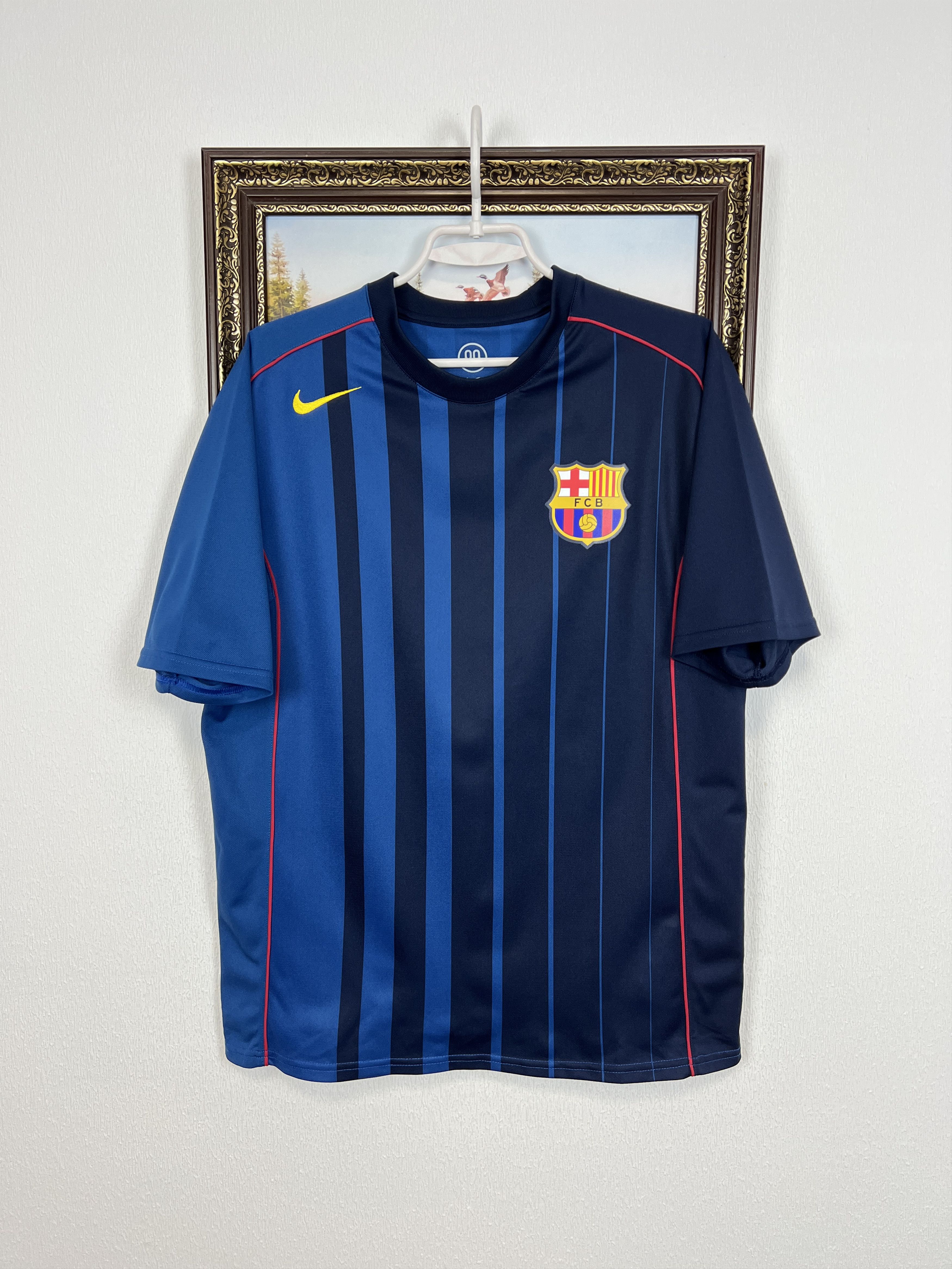 Barcelona football shirt 2004 Soccer Nike Jersey Tee Hype