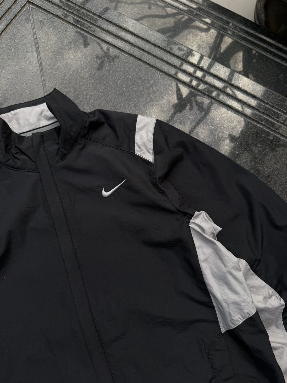 Nike 90’s NIKE SWOOSH RETRO Y2K RARELOGO VINTAGE ZIP NYLON JACKET Size US M / EU 48-50 / 2 - 6 Thumbnail