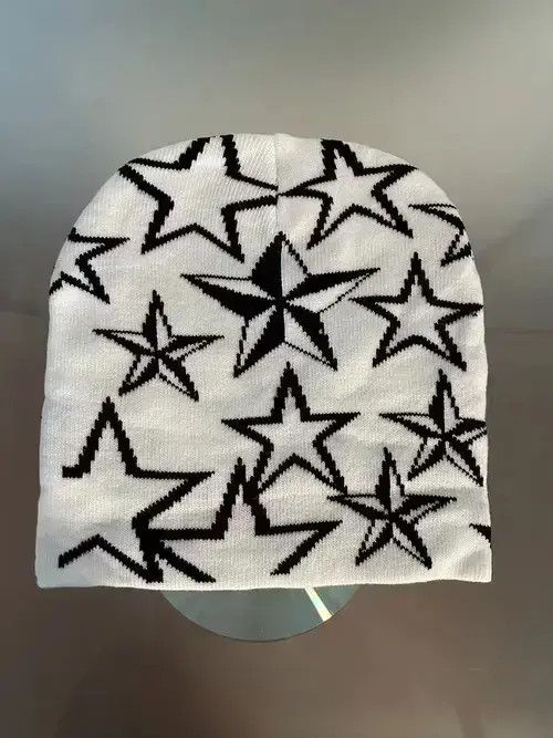 VIBE Y2K Star Beanie (white) Size ONE SIZE - 1 Thumbnail