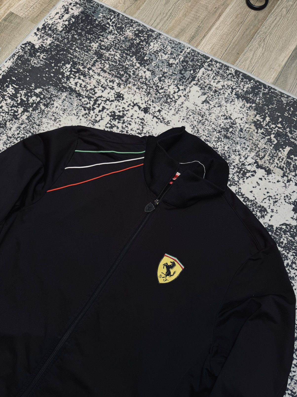 Ferrari × Puma Rare Distressed Puma X Ferarri Sweater zip Black Size US L / EU 52-54 / 3 - 4 Thumbnail