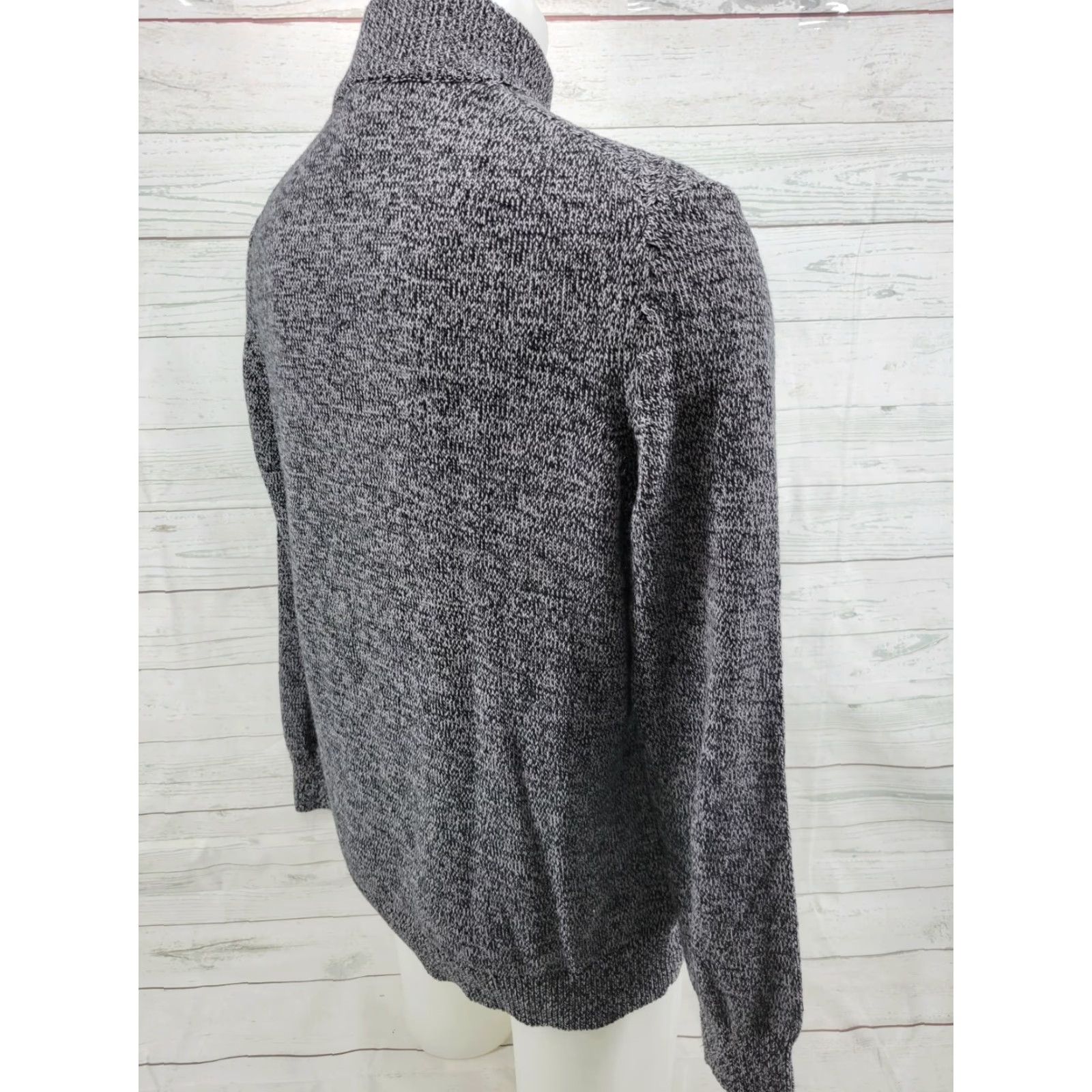 Calvin Klein Calvin Klein Mens Sweater Gray 1/4 Zip Size Medium Cotton Knit Shirt Brand Mens 1/4 Zip Gray Calvin Klein Sweater Mint? Size US M / EU 48-50 / 2 - 5 Thumbnail