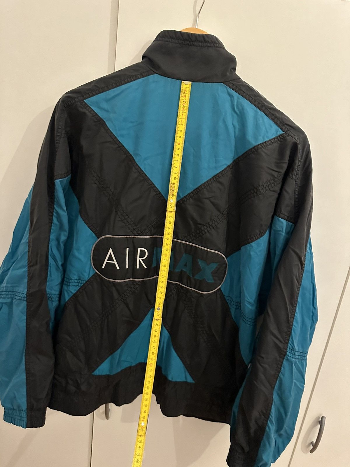 Nike Nike Air Max Jacket Windbreaker Size M Vintage Jacke Retro Size US M / EU 48-50 / 2 - 13 Thumbnail