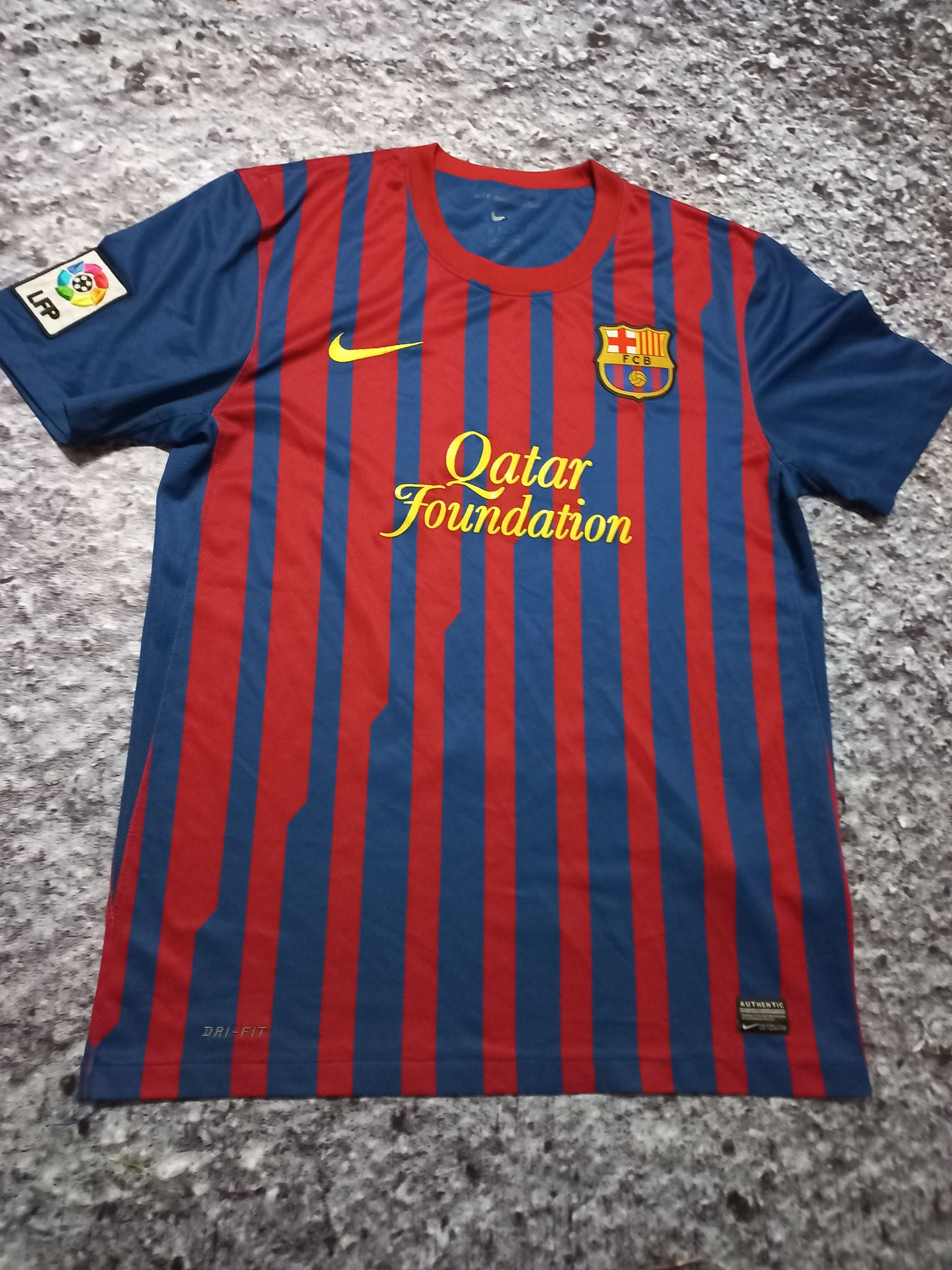 Nike × Vintage Jersey Barcelona 2011-2012 Size US M / EU 48-50 / 2 - 3 Thumbnail