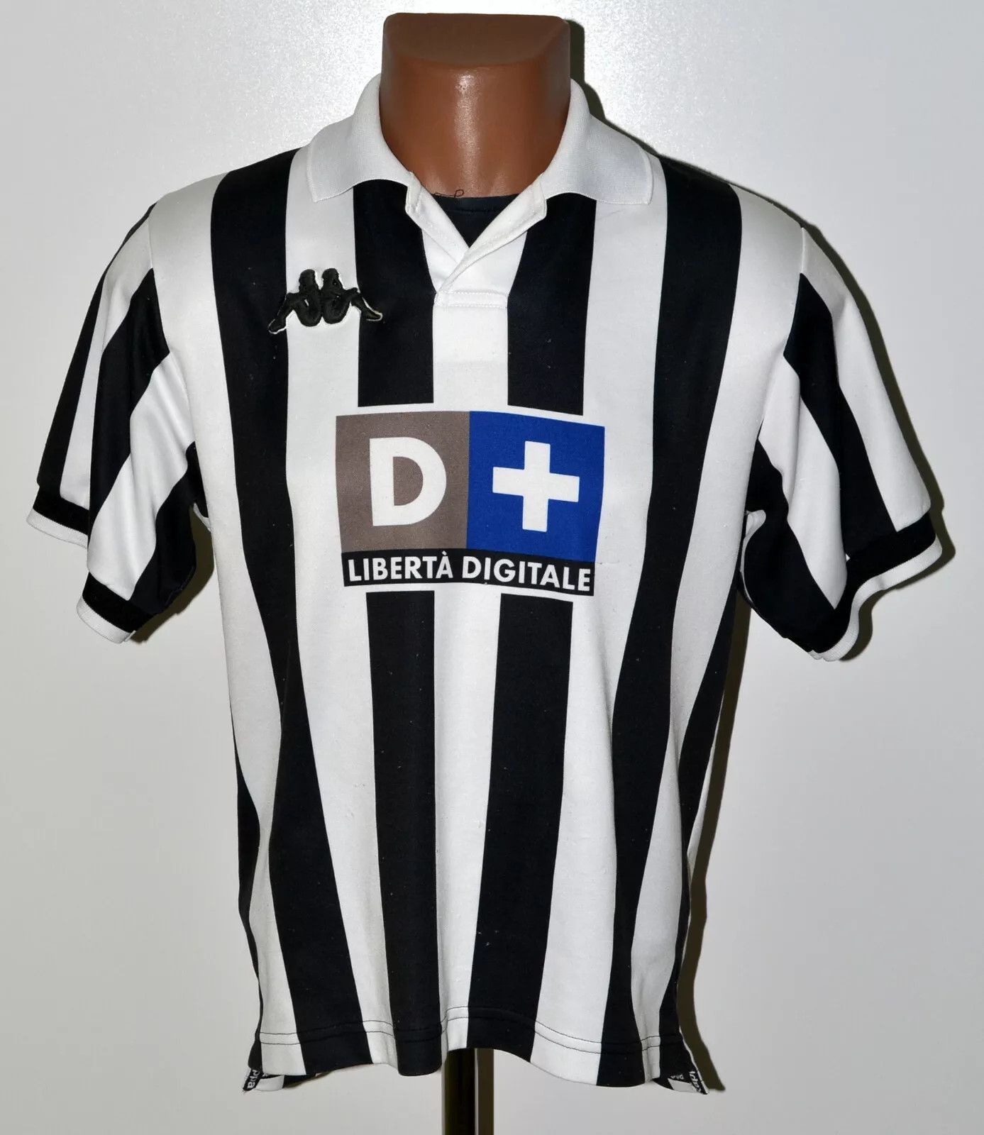 Kappa Juventus Jersey | Grailed
