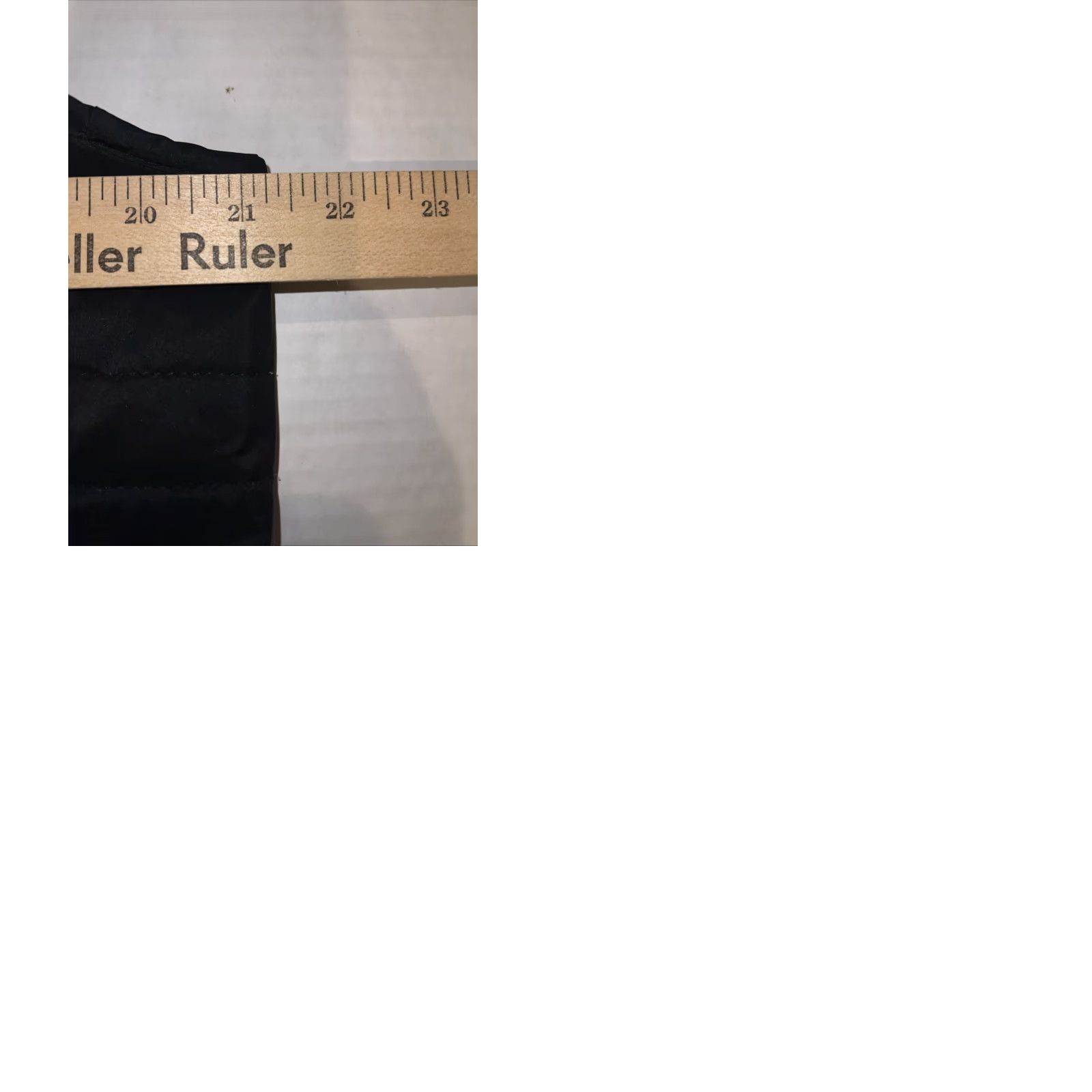 Vintage VINTAGE Chateau Montelena Winery Women’s Black Fleece Vest L Quilted Logo Full Zip Pockets Mid-Length Sleeveless All Seasons Casual Travel Workwear Size L / US 10 / IT 46 - 10 Thumbnail