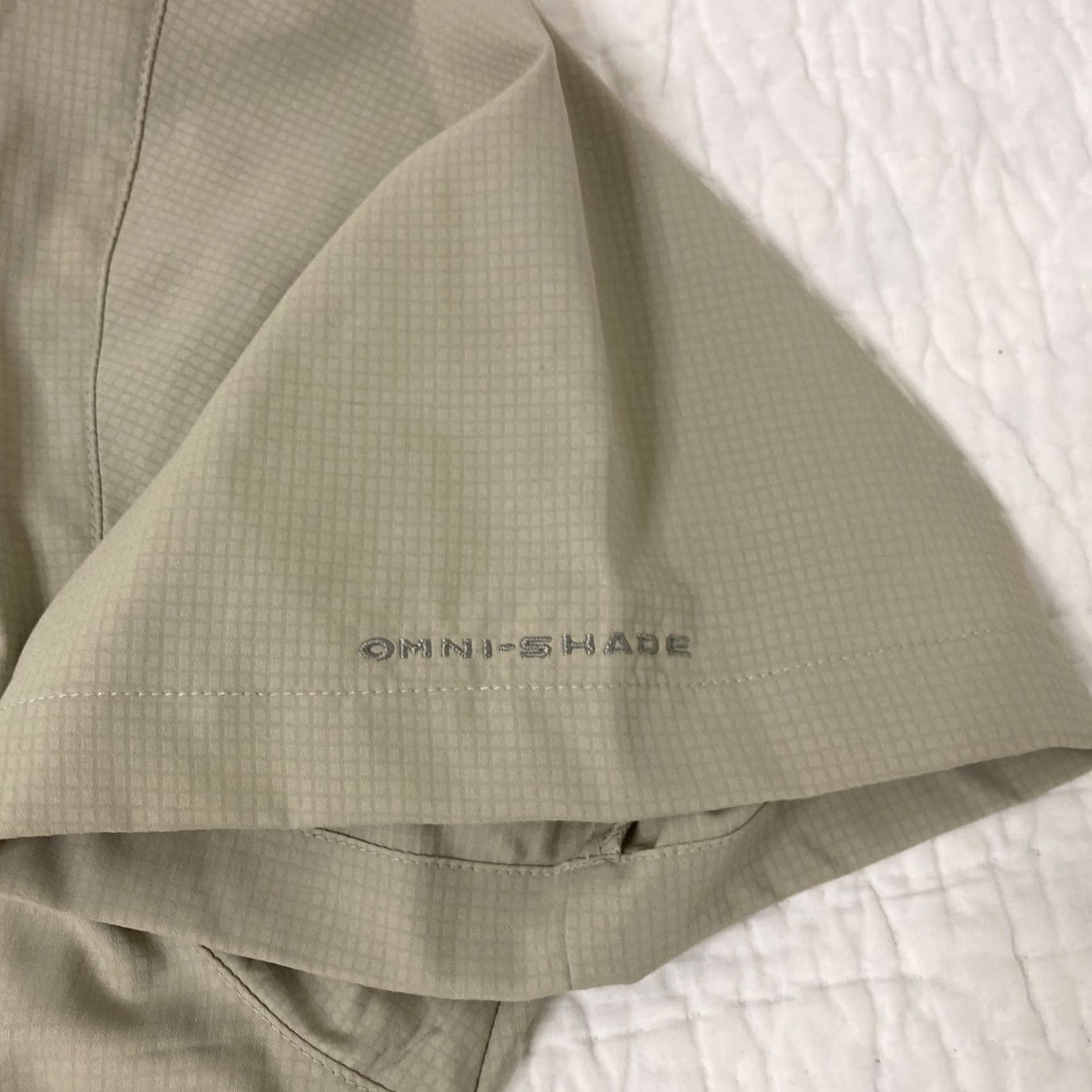 Vintage Columbia PFG Omni-Shade Shirt XL Beige Short Sleeve Button-Up Outdoors Vest Vented Pockets Men Size US XL / EU 56 / 4 - 5 Thumbnail