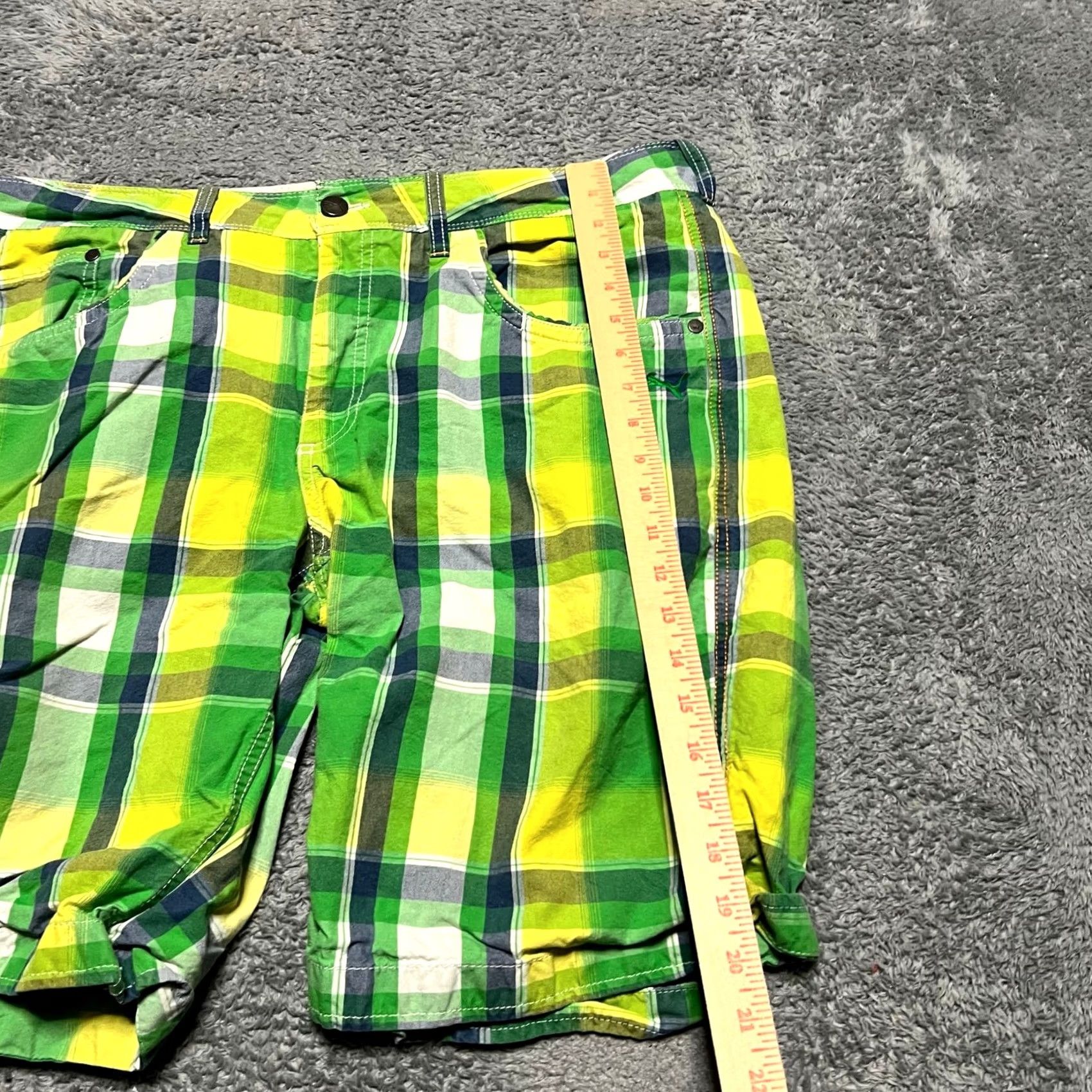 Puma Puma Shorts Mens 36 Green Yellow Plaid Chino Lifestyle Loud Mens Size US 36 / EU 52 - 7 Thumbnail