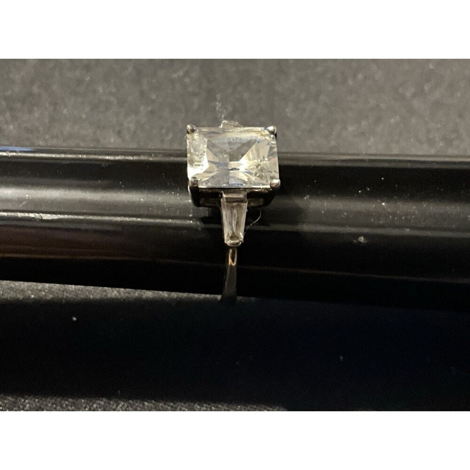 Other 925 Sterling Silver Vintage CZ Ring Size 8 Size ONE SIZE - 2 Thumbnail