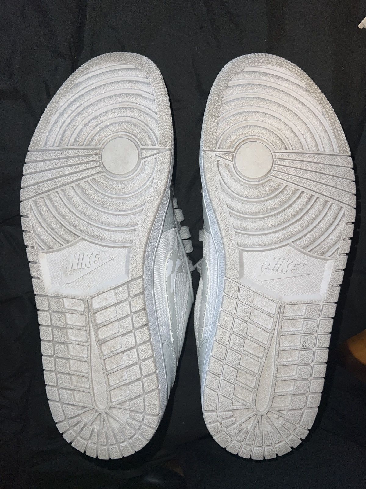 Nike Nike Air Jordan 1 Low White Camo Size US 11 / EU 44 - 2 Thumbnail