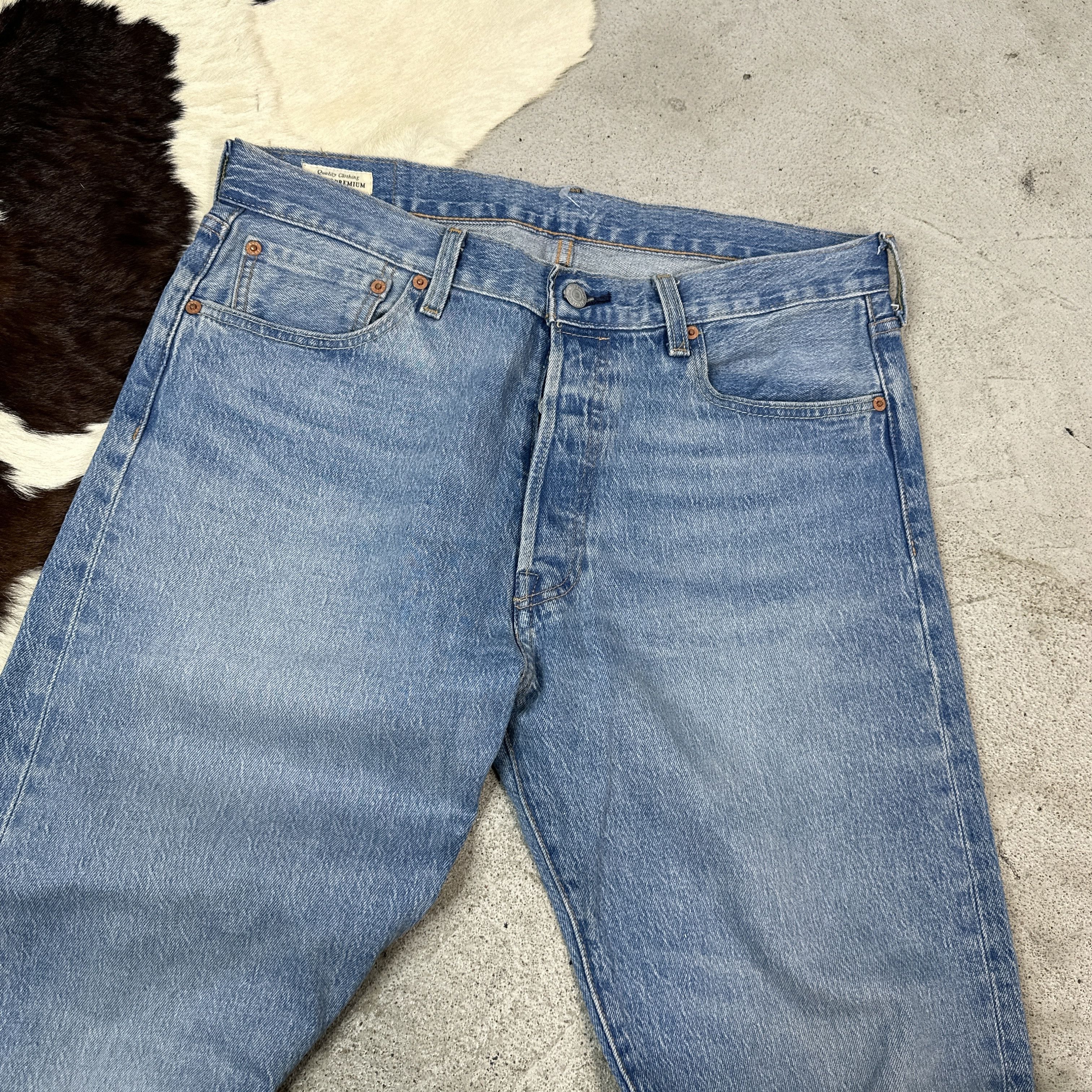 Levi's × Vintage Levi's 501 jeans Size US 34 / EU 50 - 4 Thumbnail