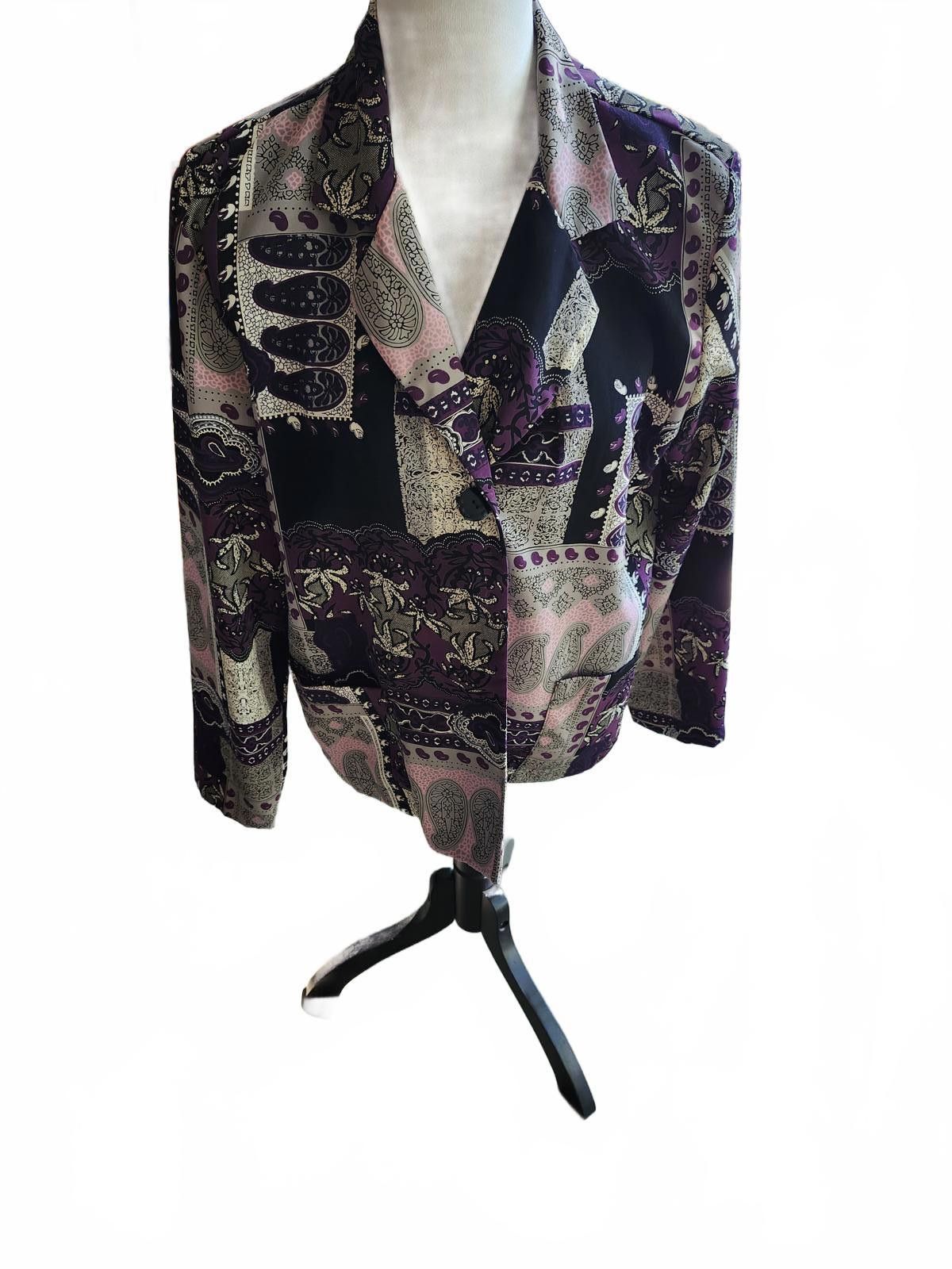 Designer Kensington Square top Size S / US 4 / IT 40 - 1 Thumbnail