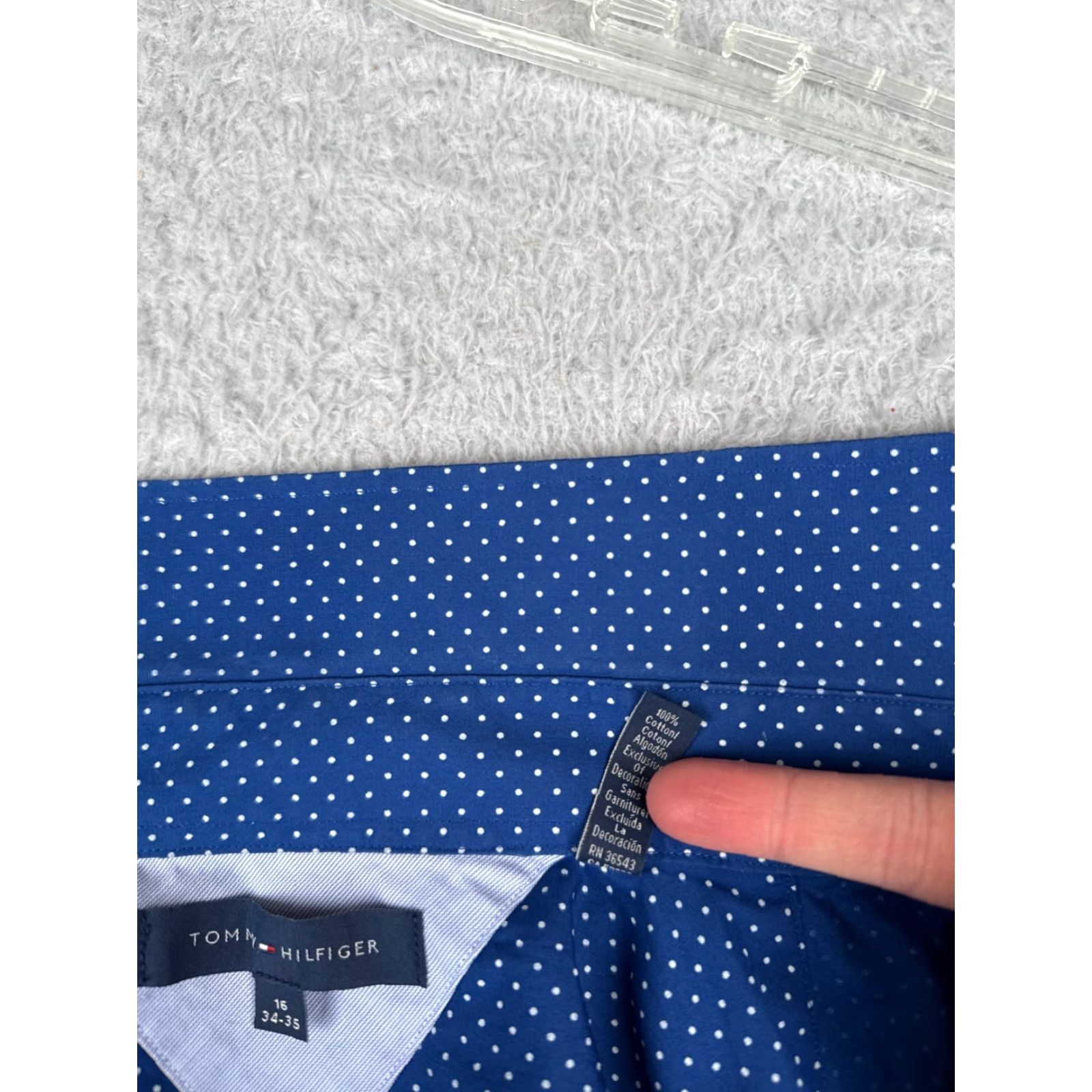 Tommy Hilfiger Tommy Hilfiger Shirt Men 16 Blue Polkadot Button Up Long Sleeve Pocket 34-35 Size US L / EU 52-54 / 3 - 4 Thumbnail