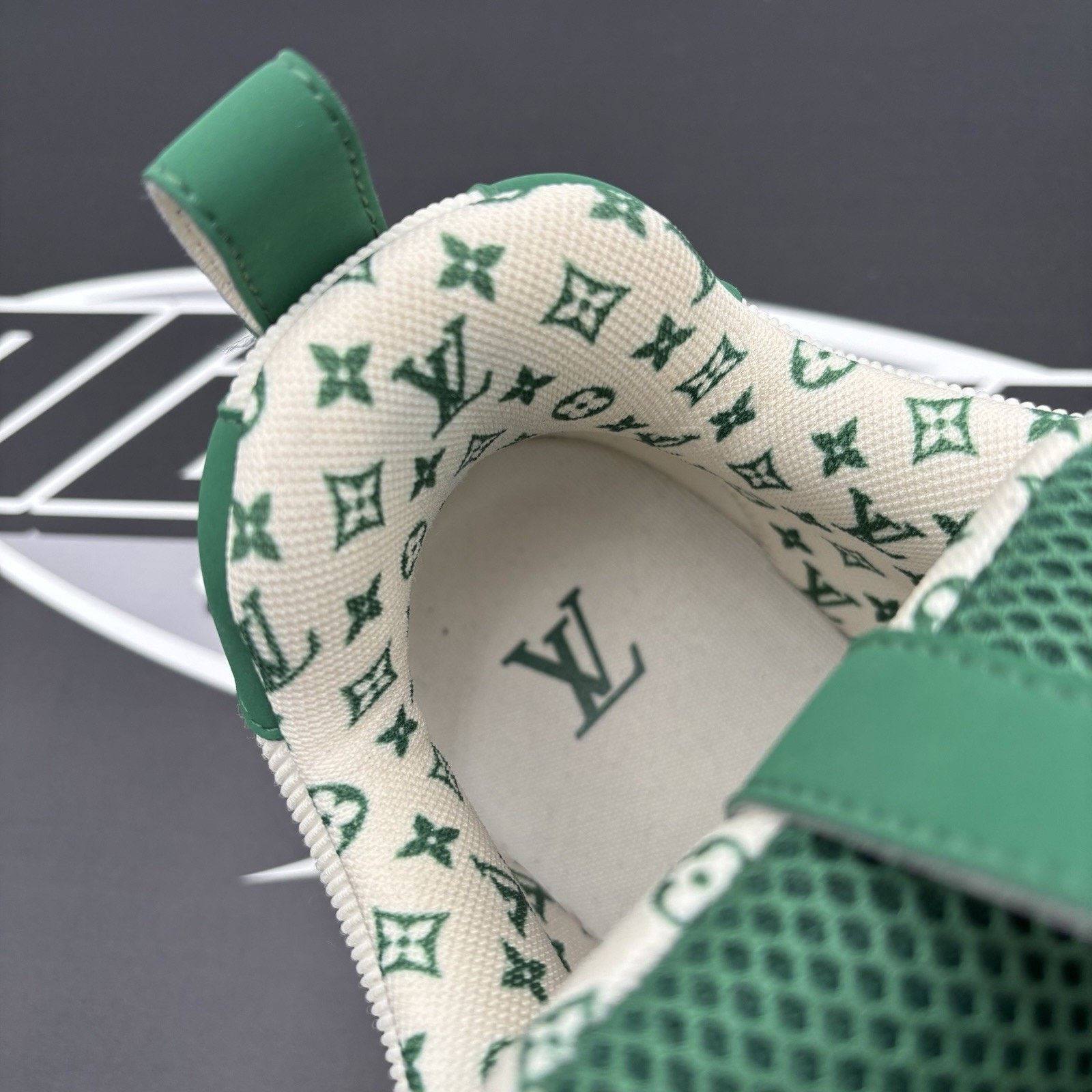 Louis Vuitton Louis Vuitton Skate ' Green, White ' | GREAT CONDITION! Size US 10.5 / EU 43-44 - 16 Thumbnail