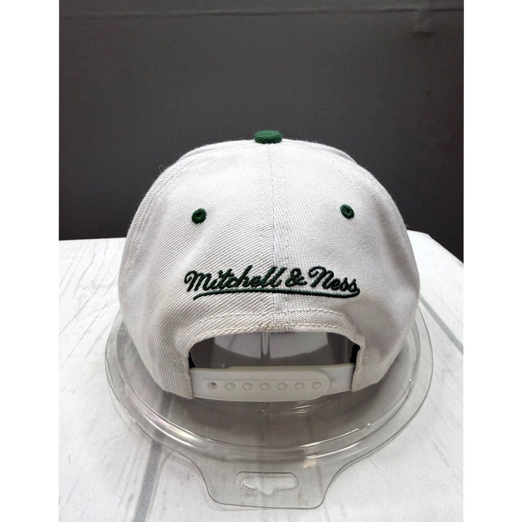 Mitchell & Ness Mitchell & Ness Milwaukee Bucks Hat Mens White Green Snapback Flat Brim OSFA Size ONE SIZE - 5 Thumbnail