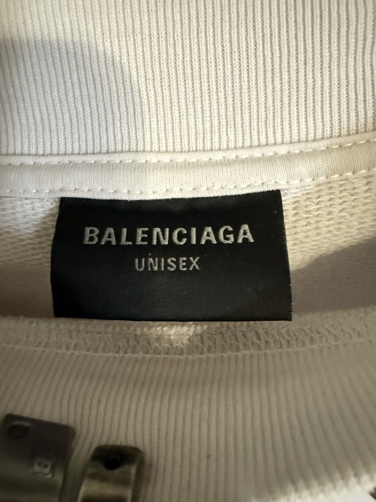 Balenciaga Balenciaga pierced sweatshirt Size US M / EU 48-50 / 2 - 5 Thumbnail