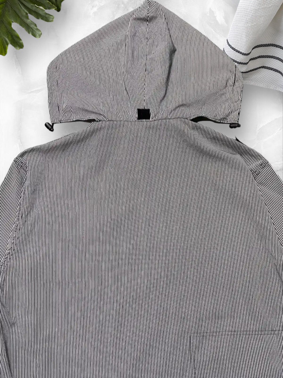A.P.C. × Vintage Vintage A.P.C Rue De Fleurus Hickory Light Jacket Hooded Size US L / EU 52-54 / 3 - 10 Thumbnail