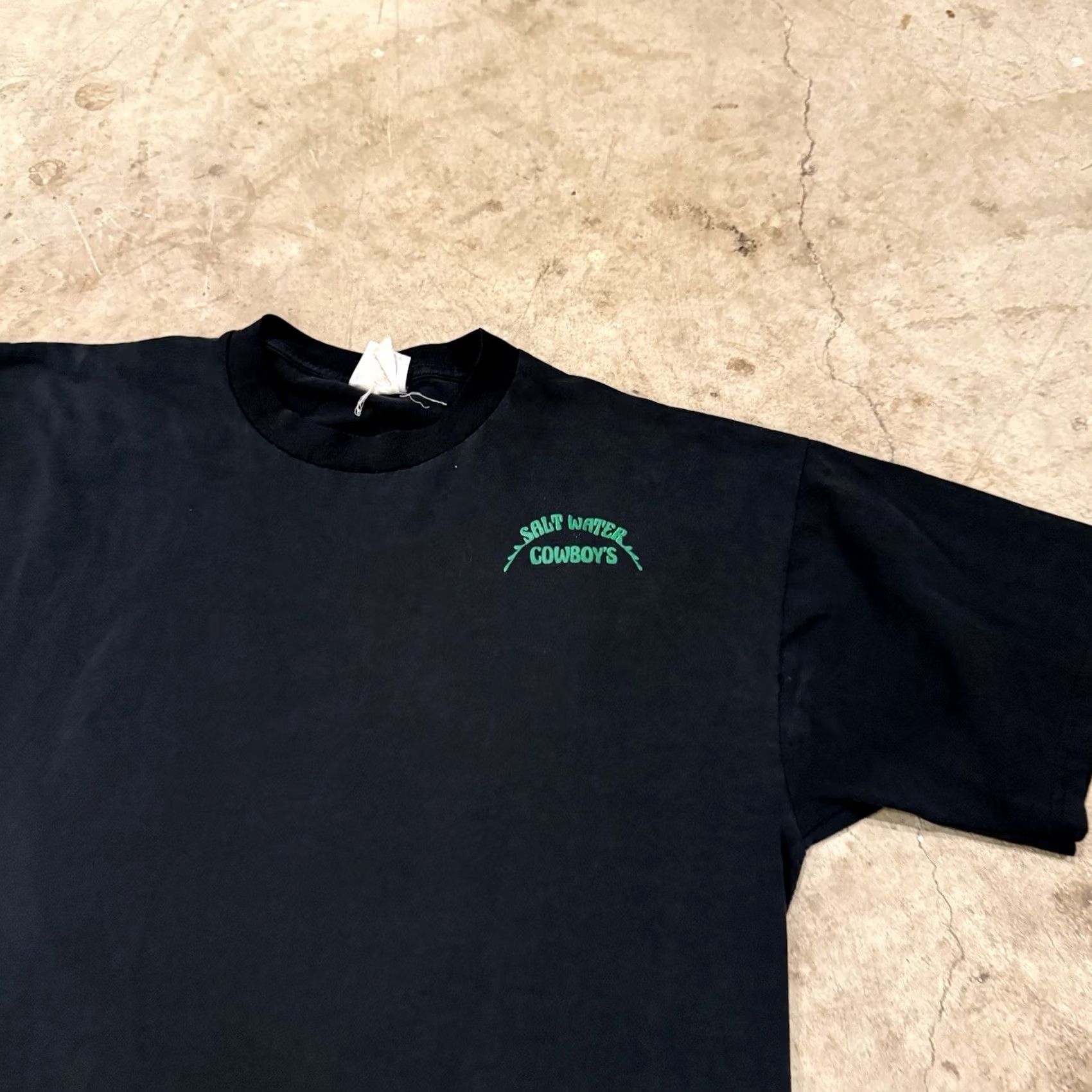 Vintage VINTAGE 90s Salt Water Cowboys Florida Tshirt Mens XL Black Shirt Mens 90s Boys Girls Size US XL / EU 56 / 4 - 4 Thumbnail