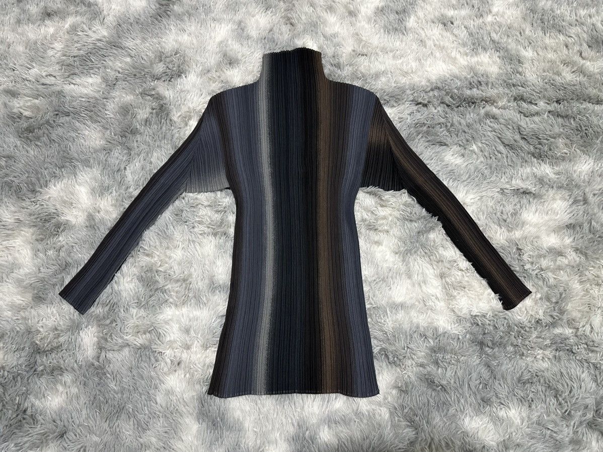 Issey Miyake 🔥1996 Vintage Issey Miyake Gradient Pleated High Neck Ls Size US L / EU 52-54 / 3 - 7 Thumbnail
