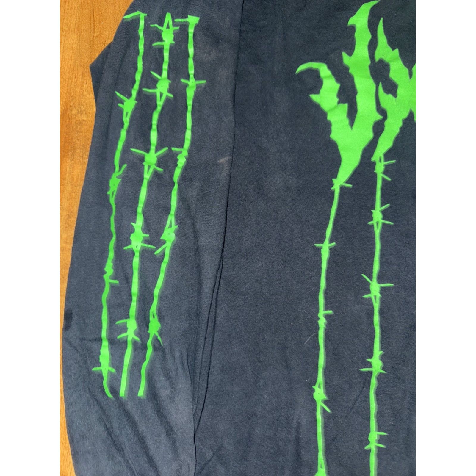 Vintage VINTAGE VXDN METAL Band Shirt Long Sleeve Black Green Barbed Wire Graphic L Mens Size US L / EU 52-54 / 3 - 3 Thumbnail