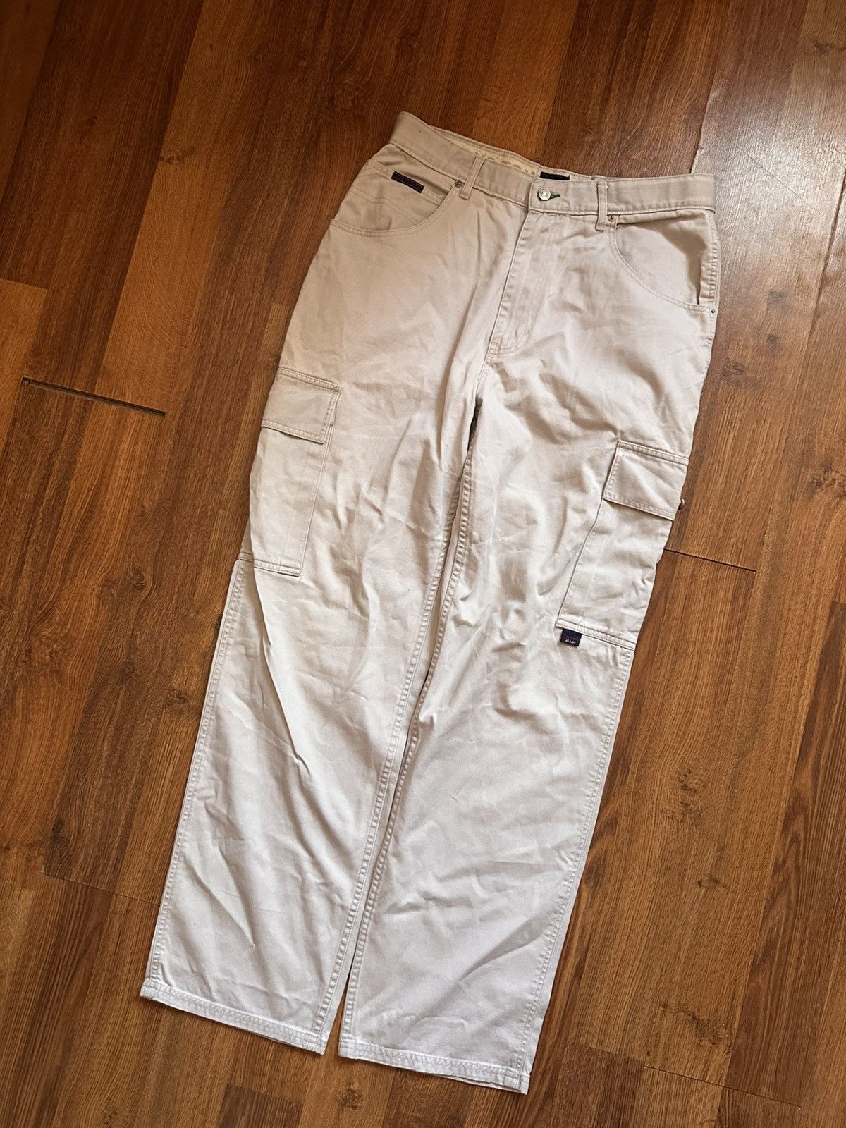 Tommy Hilfiger Vintage Tommy Hilfiger Cargo Pants Size 33/34 Beige/Sand Y2K Size US 34 / EU 50 - 4 Thumbnail