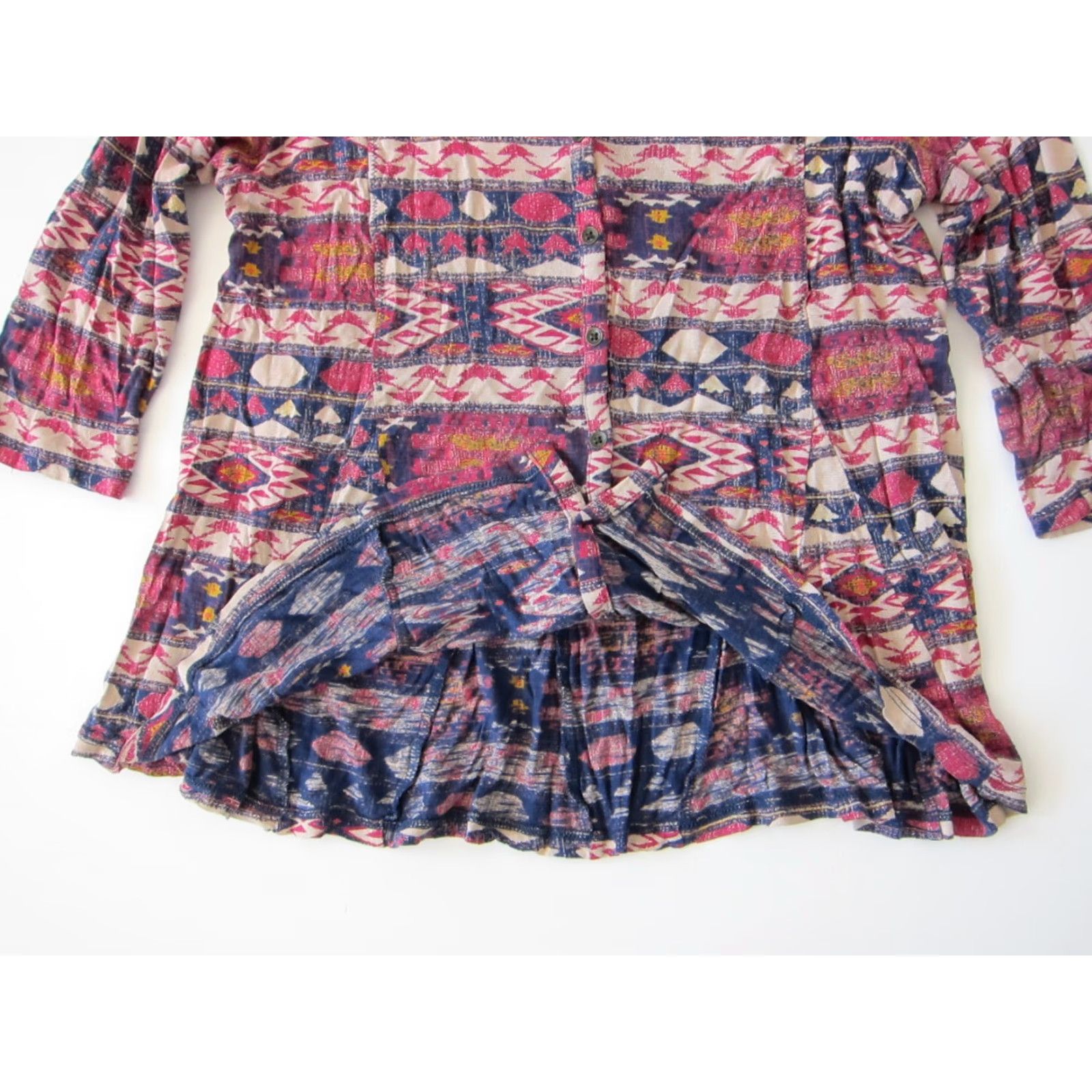Lucky Brand VINTAGE Lucky Brand Blouse Shirt M Pink Blue Yellow 100% Rayon Button Down 3/4 Sleeve Tunic Batik Peasant Womens Size M / US 6-8 / IT 42-44 - 5 Thumbnail