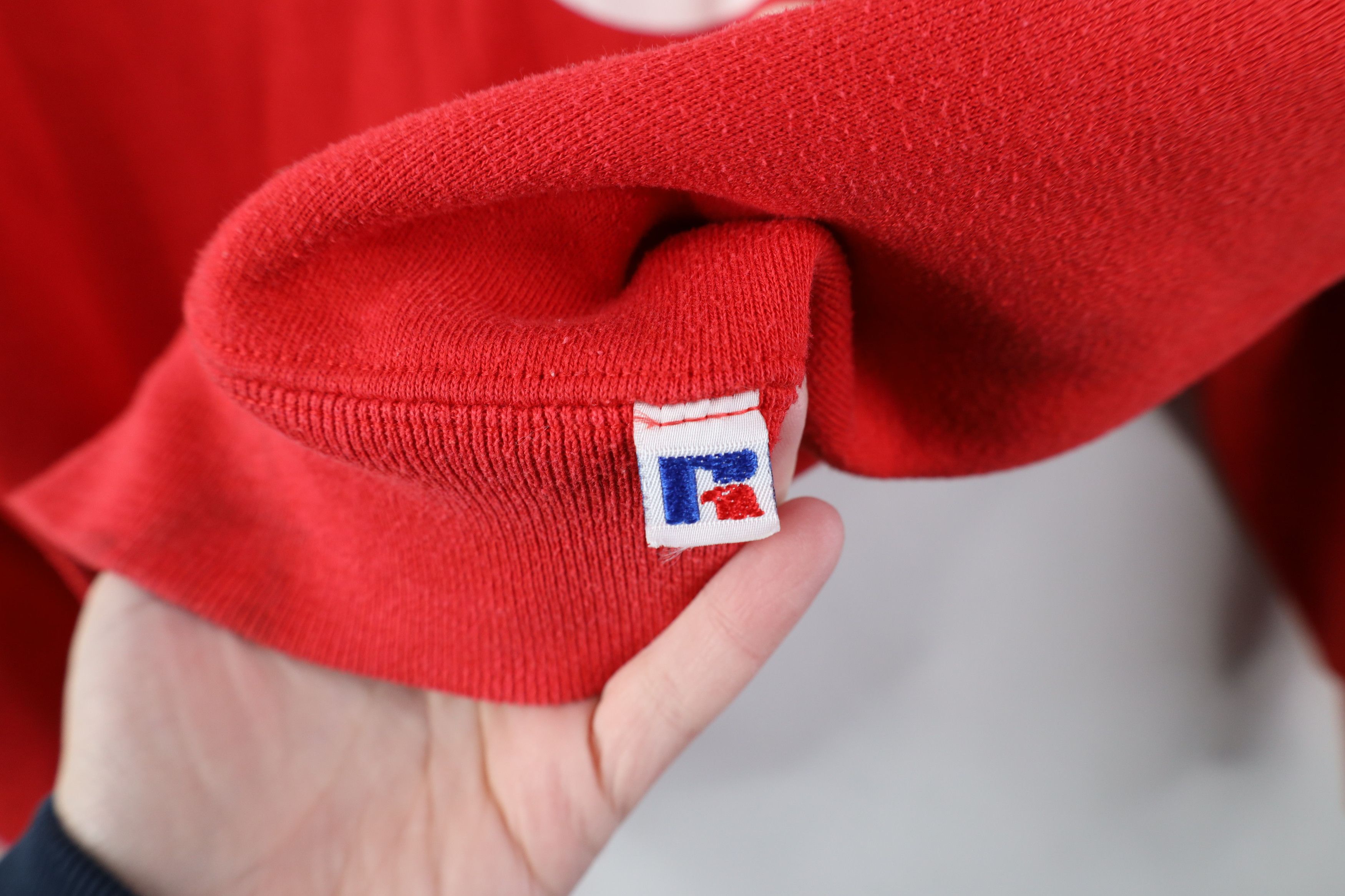 Russell Athletic Vintage 90s Russell Athletic Basketball Sweatshirt Red USA Size US L / EU 52-54 / 3 - 6 Thumbnail