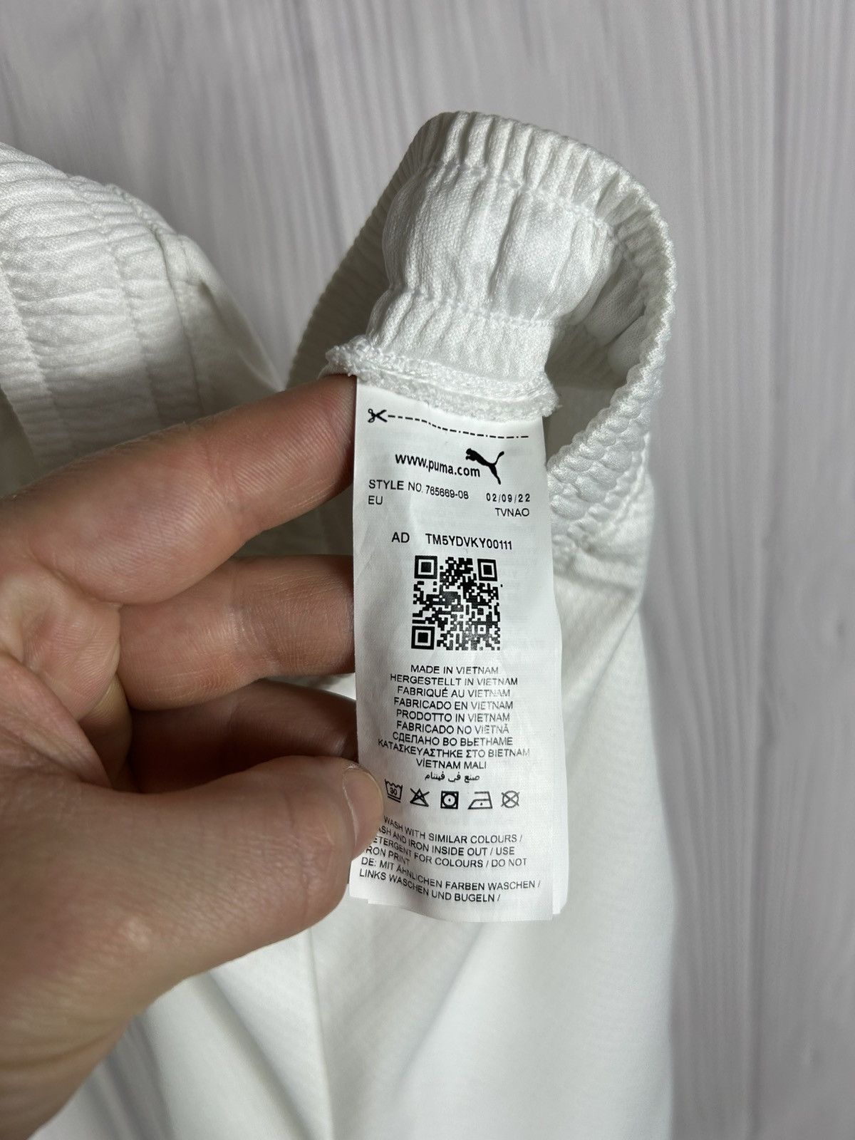Puma Puma Italy 22/23 Boys White Soccer Shorts Size XL Boys Size US 30 / EU 46 - 9 Thumbnail