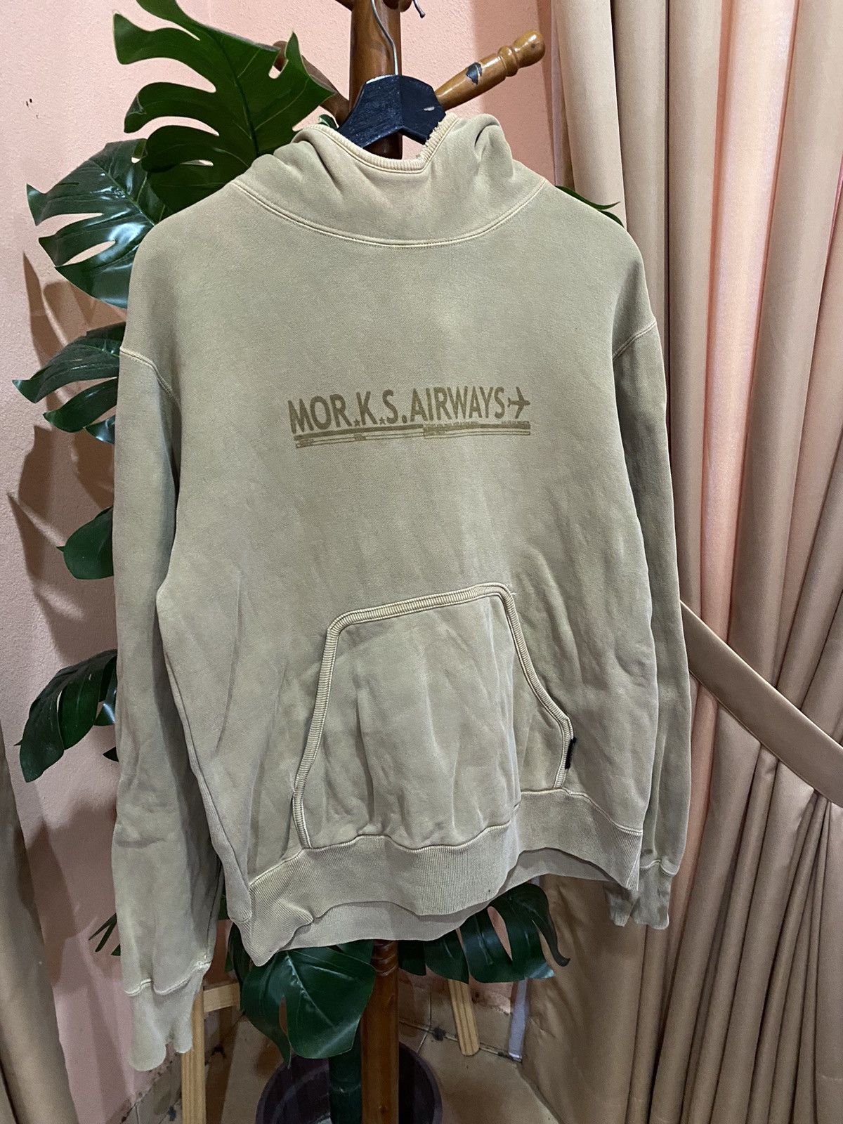 Other MOR.K.S Airways Vintage Hoodie – Streetwear Travel Edition Size US M / EU 48-50 / 2 - 4 Thumbnail