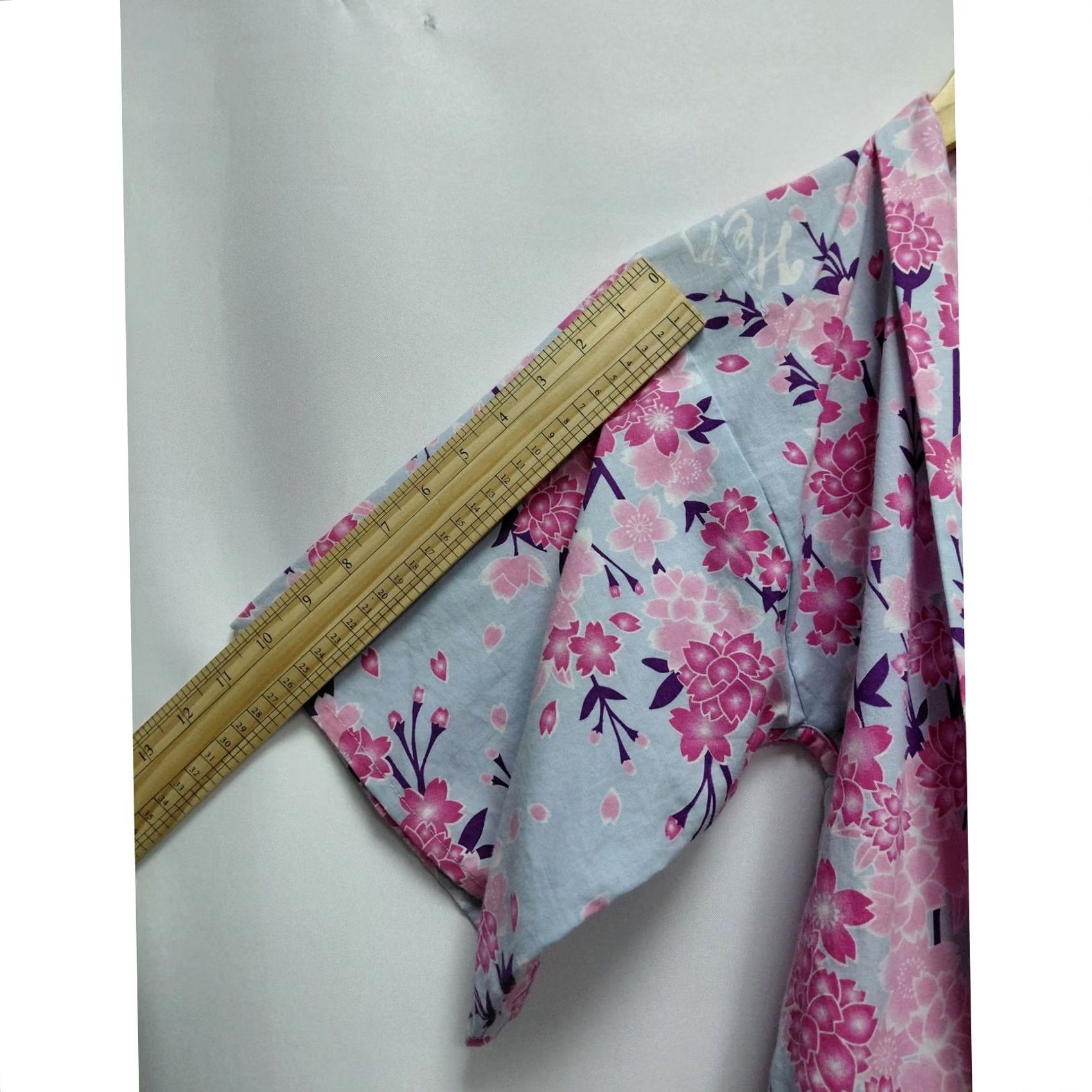 Pinko Produced by Hey Floral Kimono Robe Pink 3/4 Sleeve V-Neck Women Size M Size ONE SIZE - 7 Thumbnail