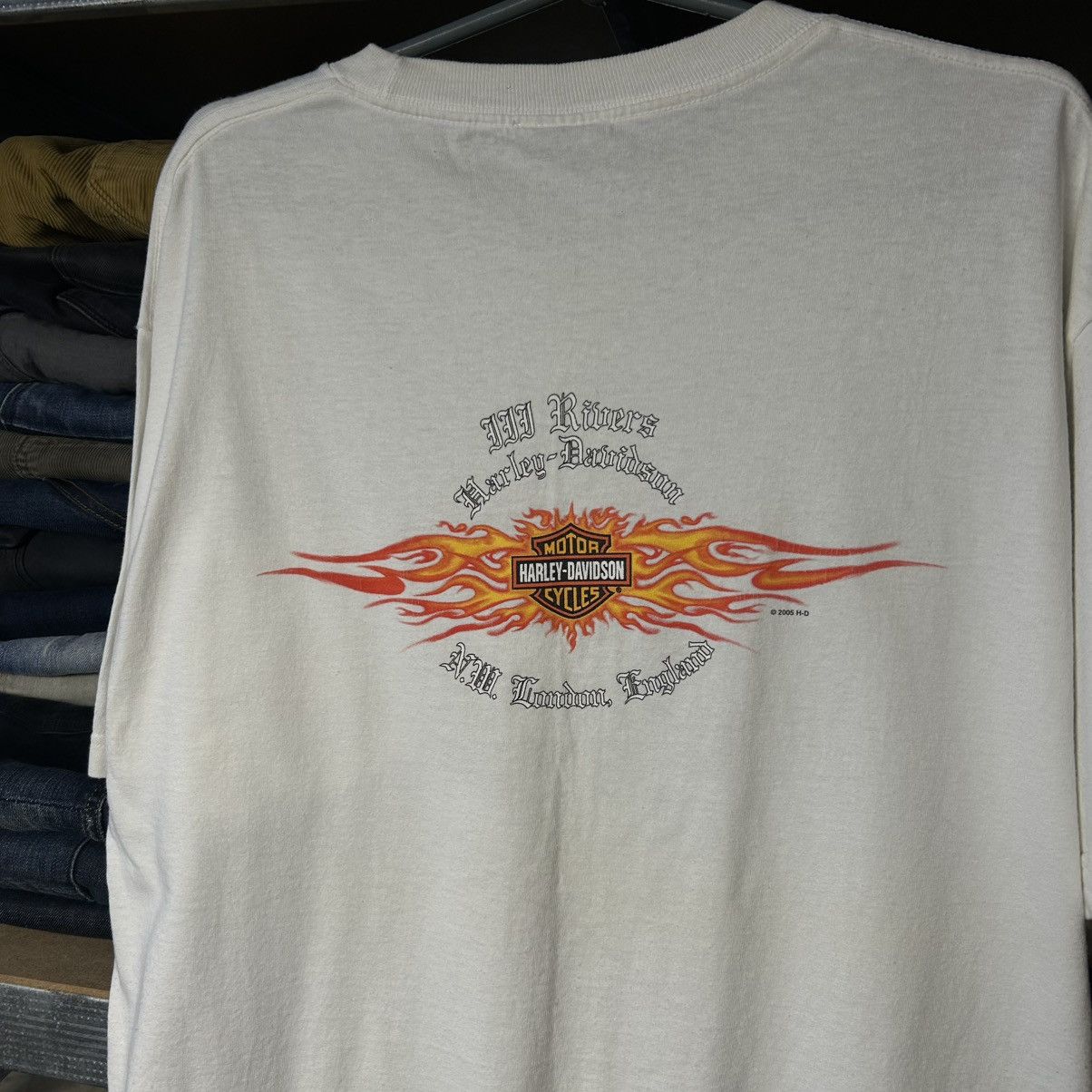 Harley Davidson Vintage Harley Davidson 2005 big fire logo white motorcycles Size US L / EU 52-54 / 3 - 2 Thumbnail