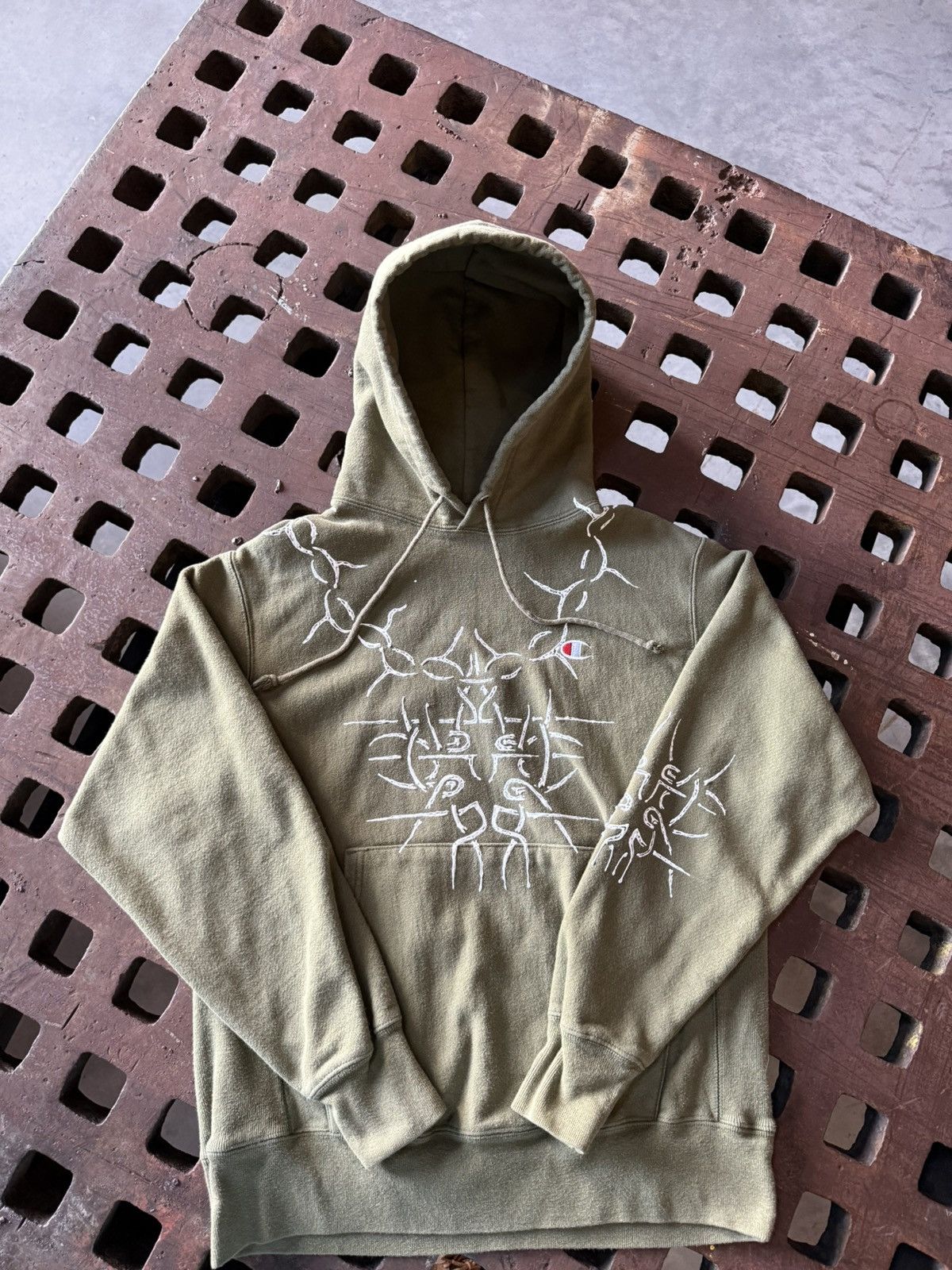 Champion × Vintage Vintage Reverse weave olive champion hoodie rosary tattoo Size US M / EU 48-50 / 2 - 6 Thumbnail