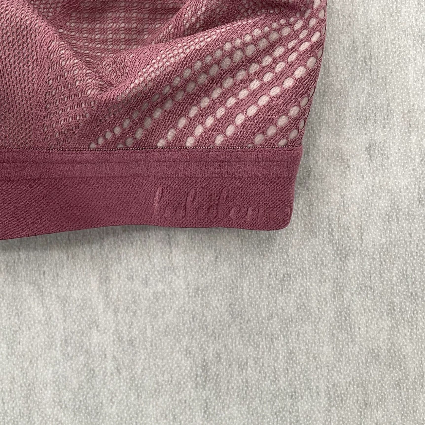 Lululemon VINTAGE Lululemon Sports Bra Womens 32C Racerback Wireless Medium Support Athleisure Purple Size ONE SIZE - 3 Thumbnail