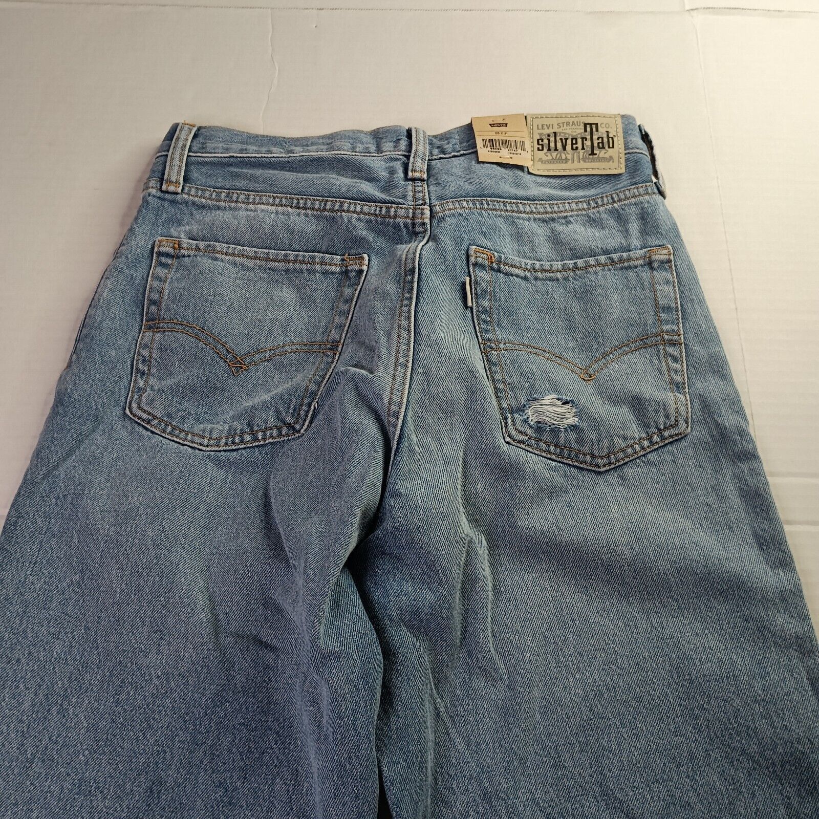 Levi's Levi's Silvertab 94 Baggy Distressed Jeans Womens Size 28x31 Size 28" / US 6 / IT 42 - 8 Thumbnail
