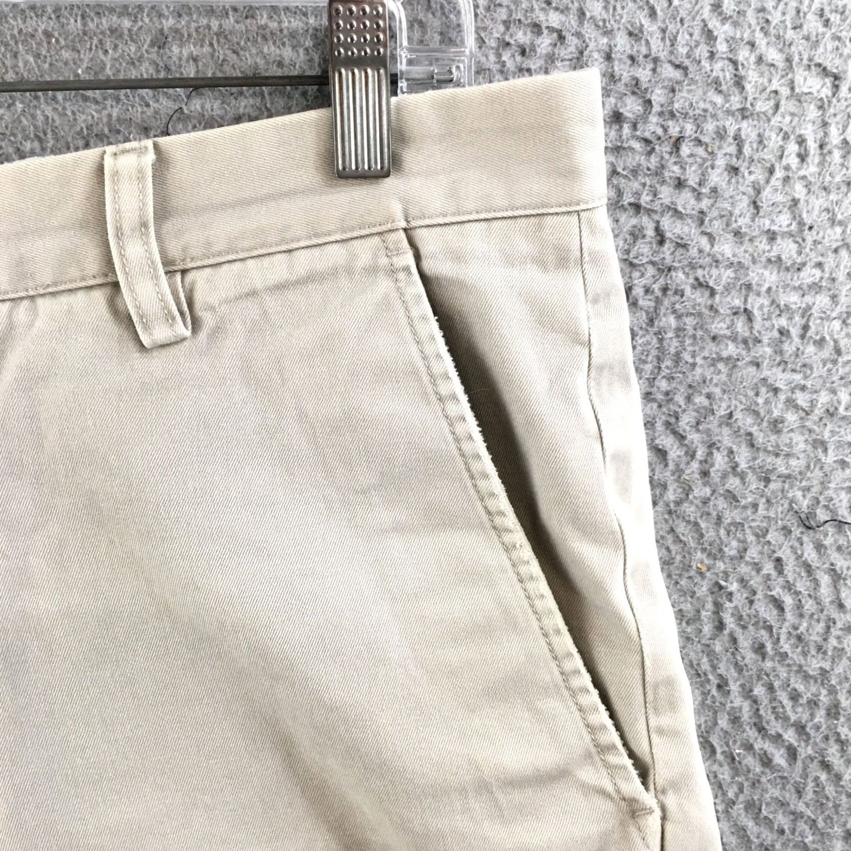 Banana Republic Banana Republic Cargo Short Mens 33 Beige Cotton Mid Rise Flat Front Zip Fly Mens Regular? Size US 33 - 4 Thumbnail