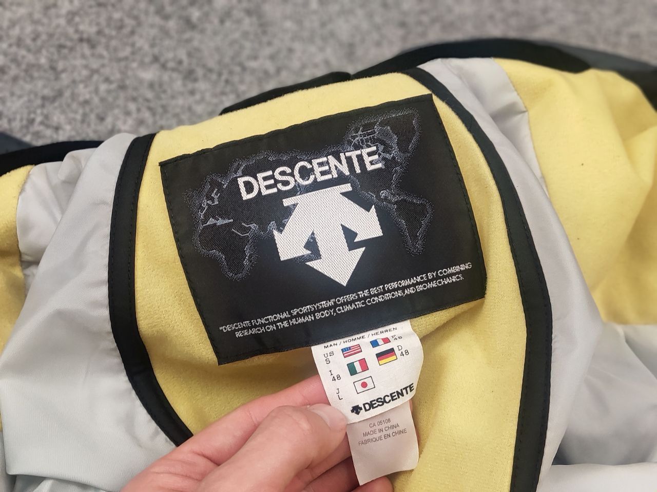 Descente Descente Airdrive Ski Zip insulated Jacket combined red Size US M / EU 48-50 / 2 - 17 Thumbnail