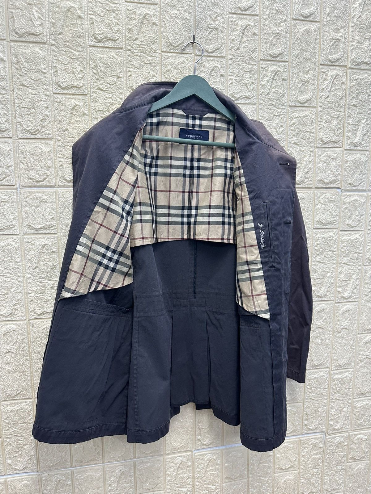 Burberry × Vintage Vintage Burberry Novacheck Sunfaded Jacket MJ28 Size US M / EU 48-50 / 2 - 7 Thumbnail