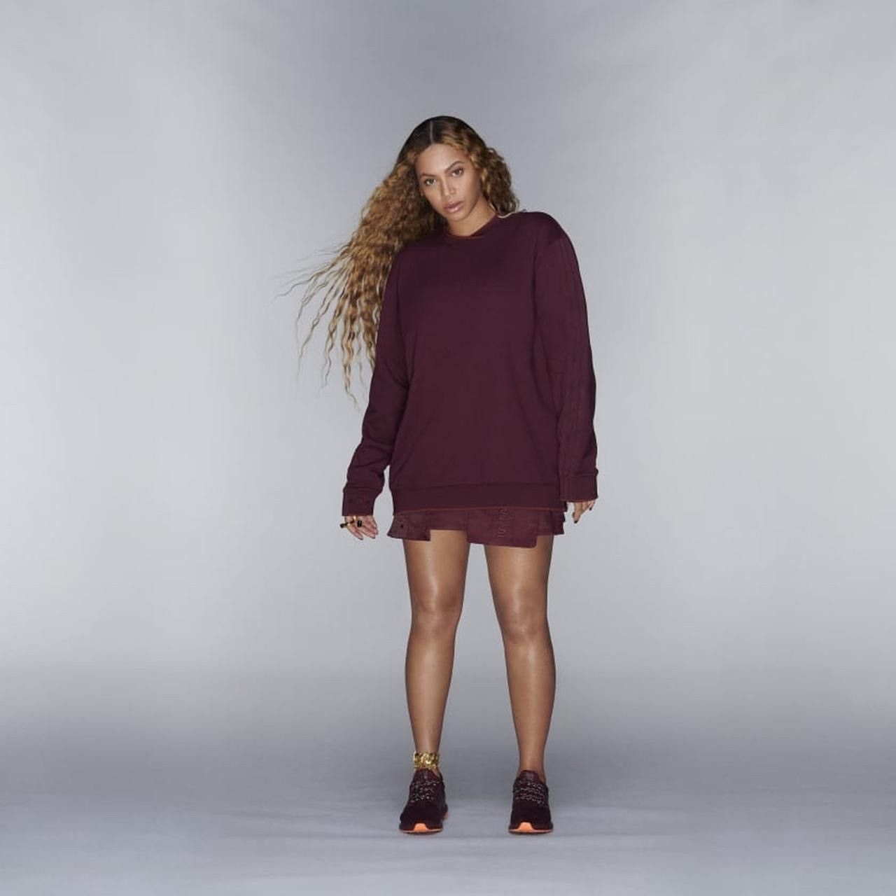 Adidas × Ivy Park adidas x IVY PARK Crew Sweatshirt Noble Maroon IVP LS Size S / US 4 / IT 40 - 4 Thumbnail