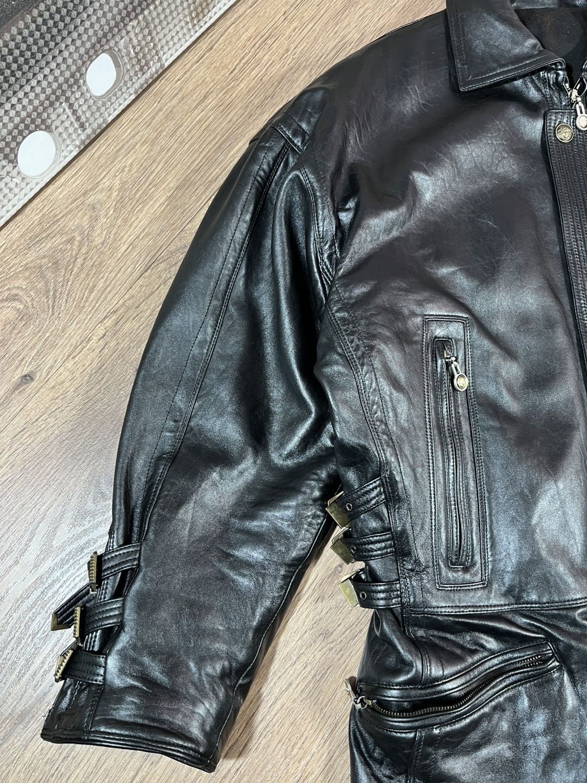 Versace GIANNI VERSACE 1992s LEATHER JACKET VERY RARE Size US XL / EU 56 / 4 - 8 Thumbnail