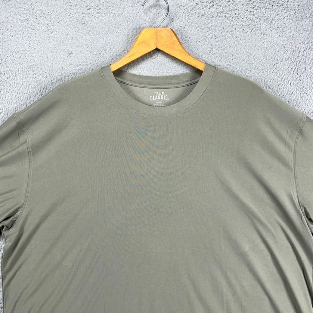 Vintage True Classic T-Shirt Mens XL Grey Performance Athletic Stretch Short Sleeve Crew Neck Regular Fit NWT Size US XL / EU 56 / 4 - 2 Thumbnail