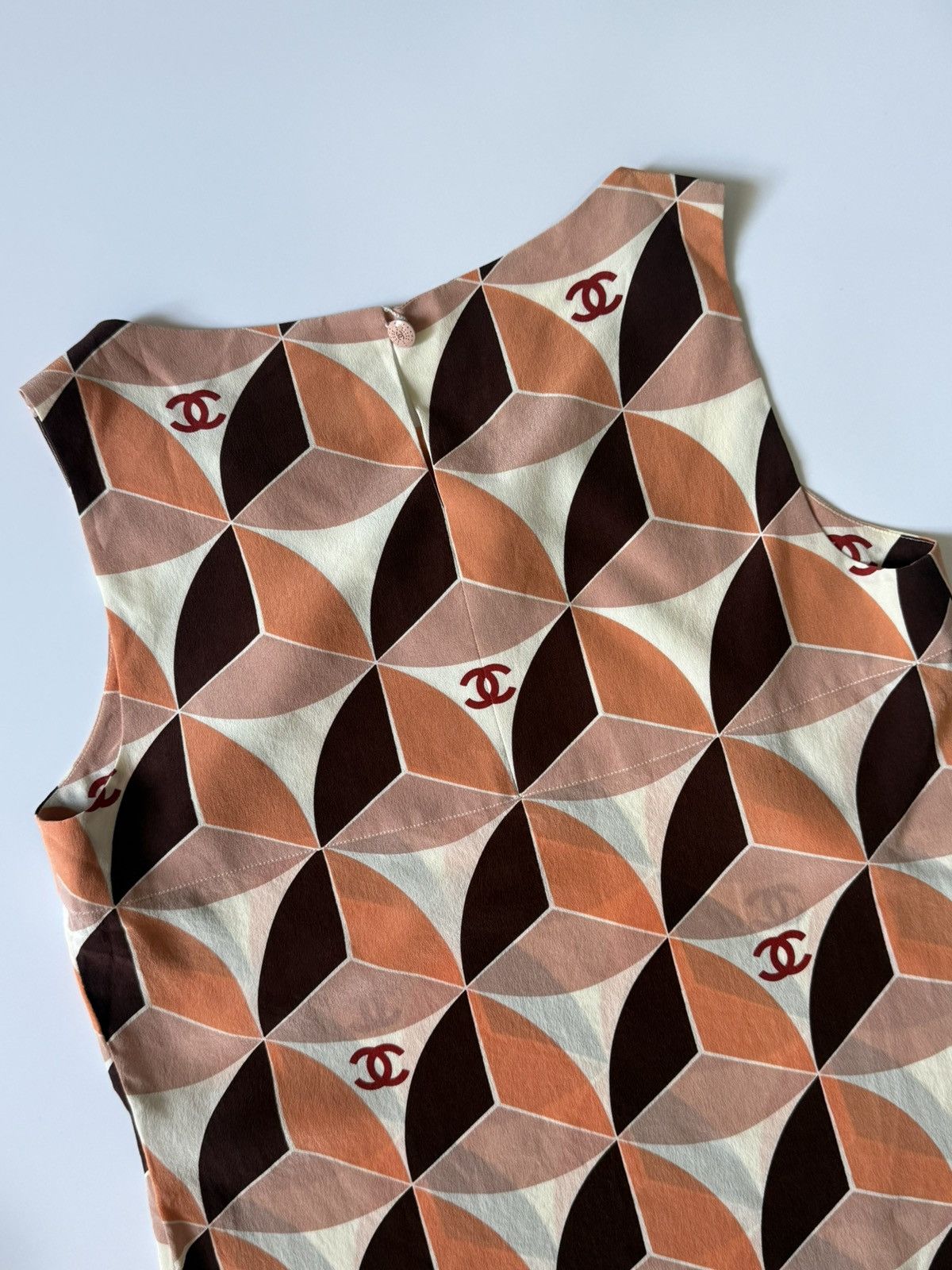 Chanel Vintage Chanel Orange Geometric Print Sleeveless Blouse Size XS / US 0-2 / IT 36-38 - 6 Thumbnail